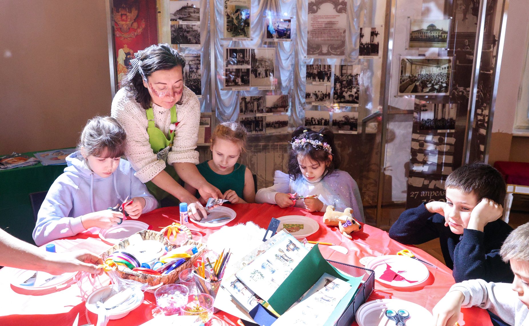 По инициативе Валентины Матвиенко в Таврическом дворце Санкт-Петербурга организована Рождественская елка для детей участников СВО