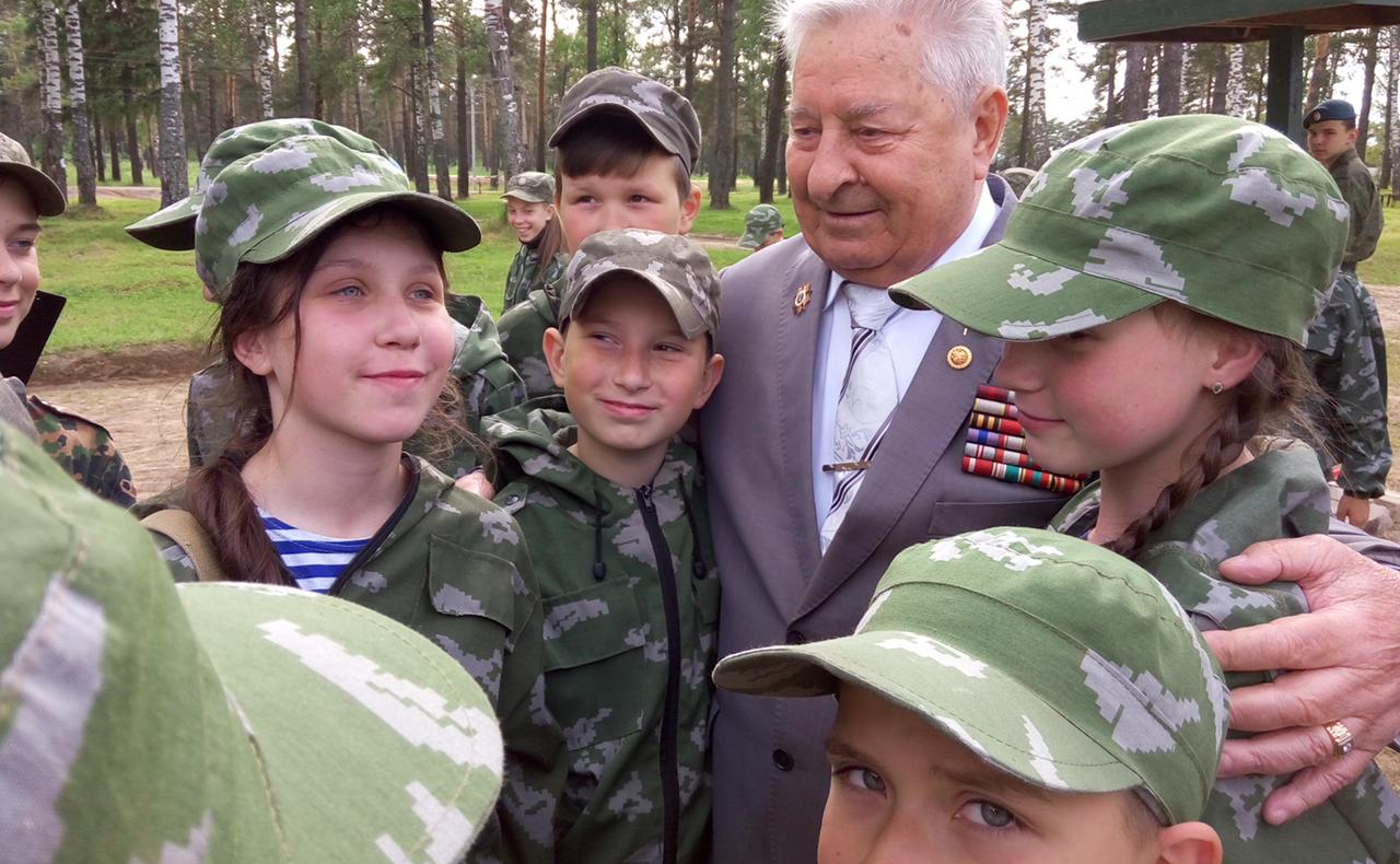 Сергей Березкин поздравил ветерана Великой Отечественной войны с юбилеем