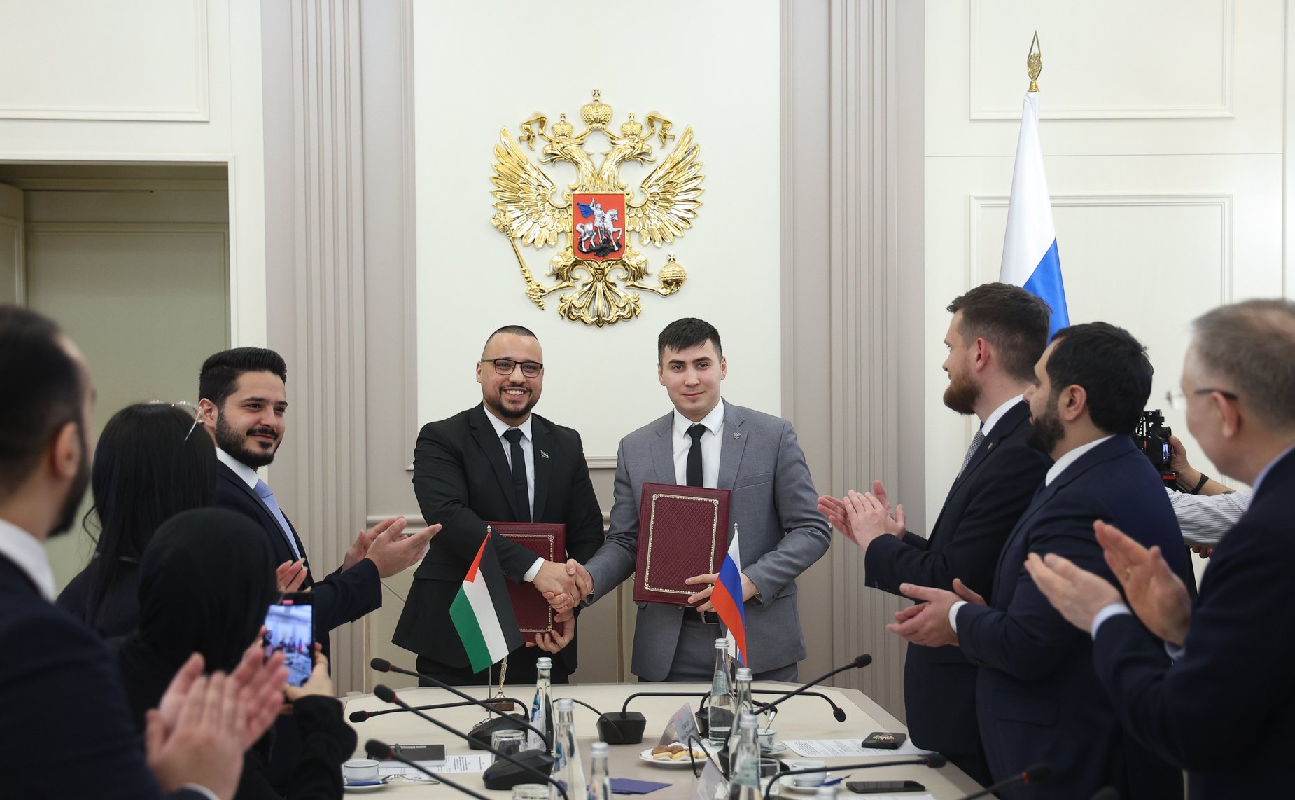 Встреча первого заместителя председателя Комитета СФ по социальной политике Александра Варфоломеева с делегациями Национального совета Государства Палестина и Всеобщего союза Палестинских студентов, обучающихся в РФ