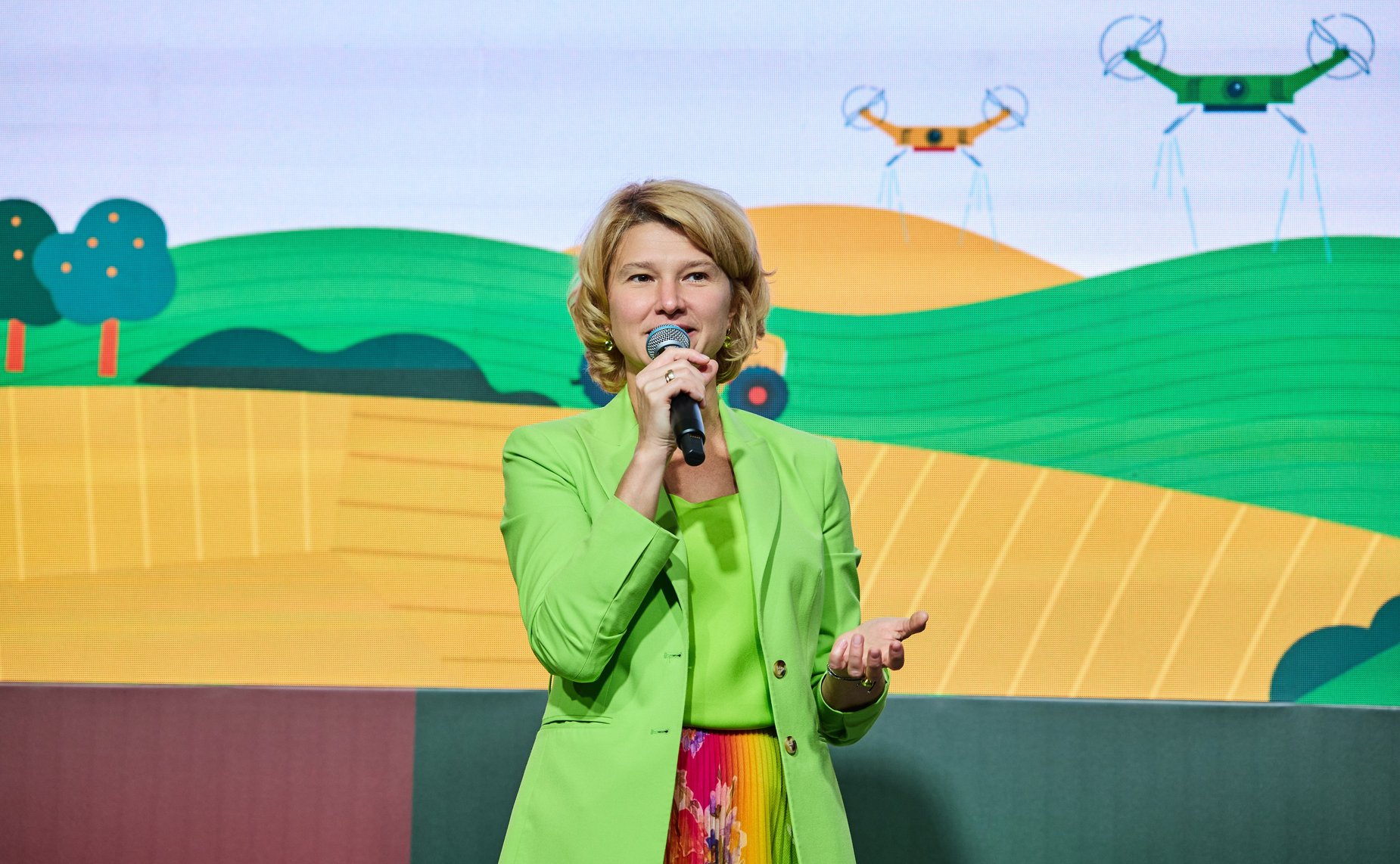 Александр Двойных принял участие в церемонии открытия «Первого Всероссийского агродиктанта», приуроченного ко Дню работника сельского хозяйства и перерабатывающей промышленности