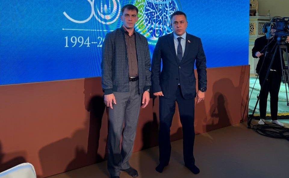 Айрат Гибатдинов посетил VIII Курултай-съезд Духовного управления мусульман РФ и XX Международный мусульманский форум