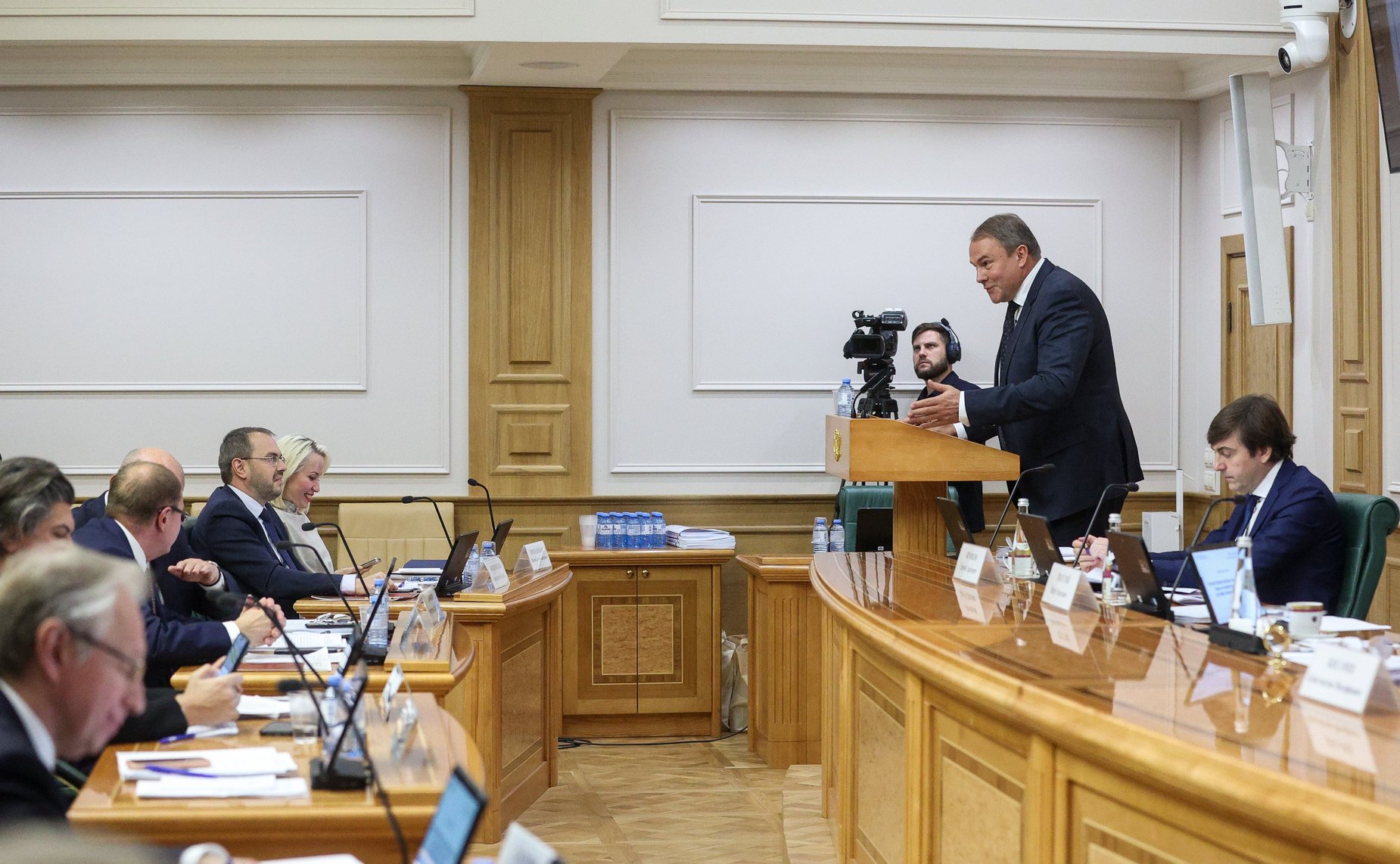 Парламентские слушания на тему «Государственная политика в сфере сохранения, защиты и развития русского языка: состояние, проблемы и пути решения»
