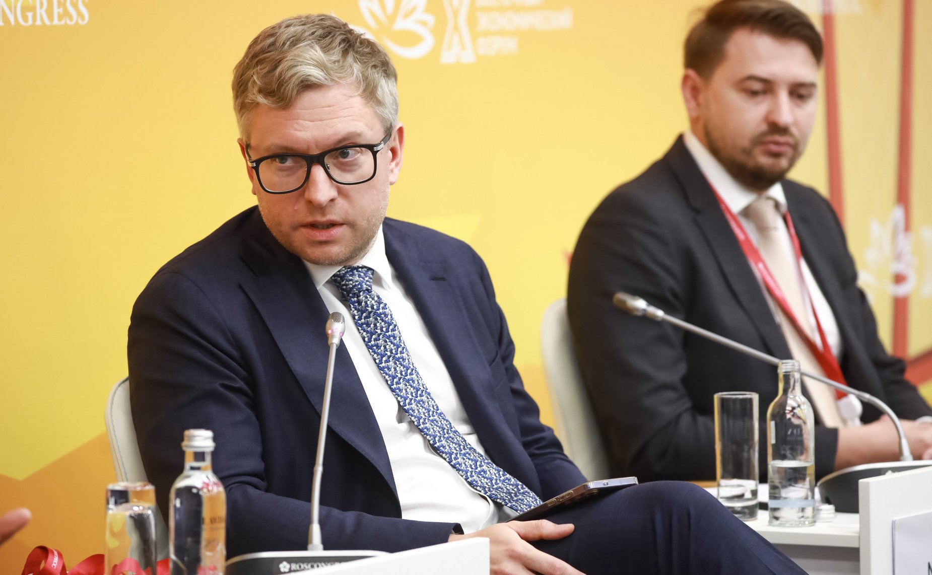 Сессия «Россия и Азия: как построить мосты в новой реальности банкинга?». X Восточный экономический форум