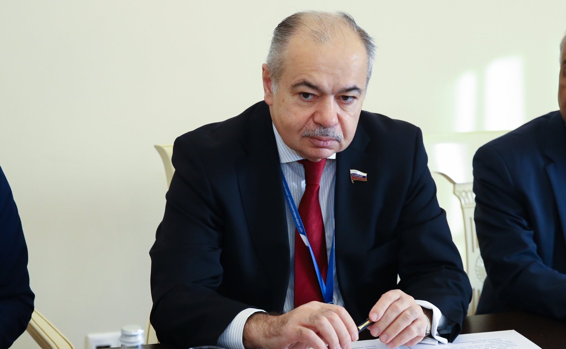 И. Умаханов