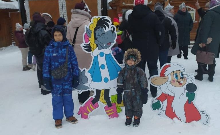 Екатерина Алтабаева в преддверии Нового года приняла участие в благотворительной акции «Ёлка желаний»