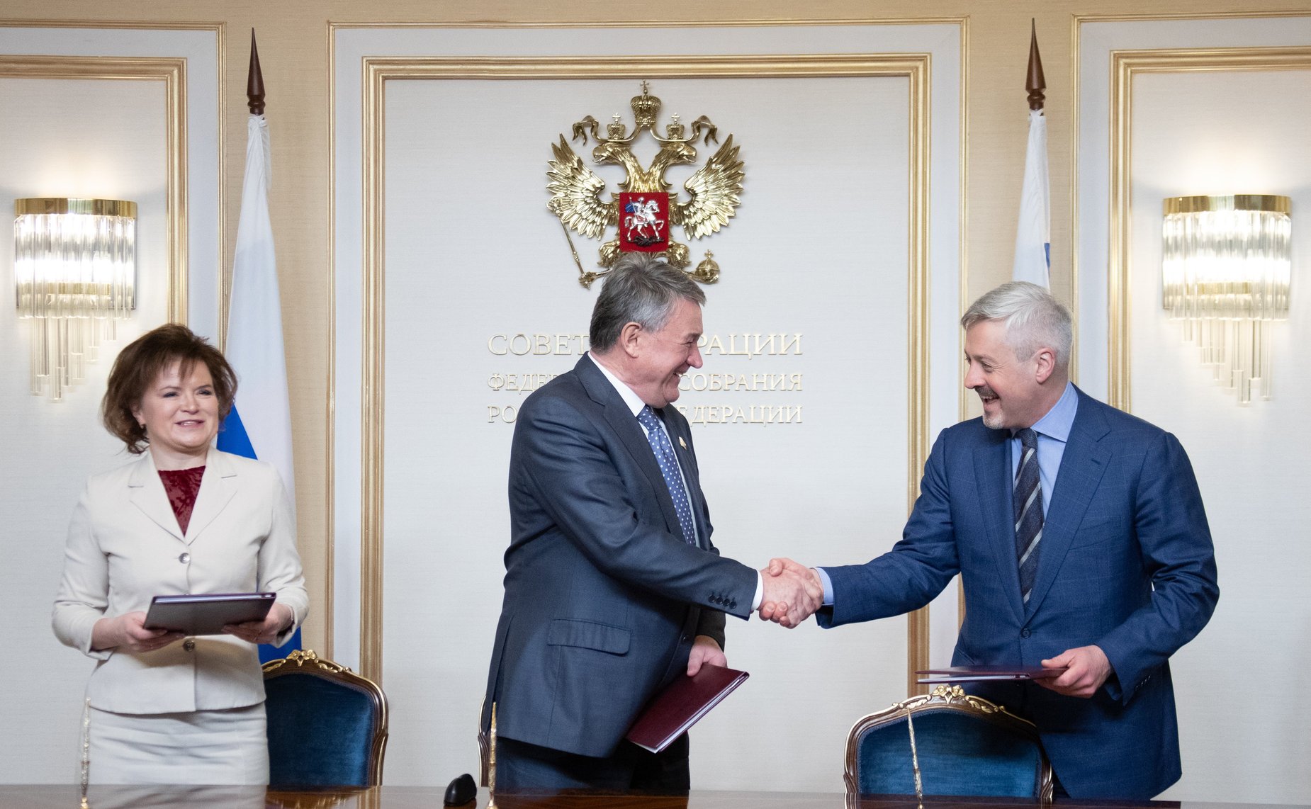 Церемония подписания Положения о V Всероссийском детском фестивале народной культуры «Наследники традиций»