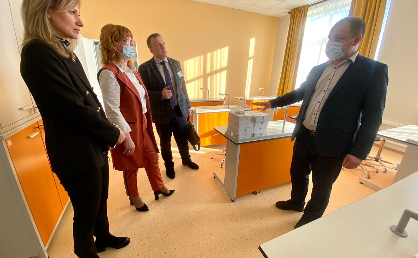 Татьяна Сахарова в рамках региональной недели посетила построенный по национальному проекту «Образование» новый корпус лицея в ЗАТО г. Североморск