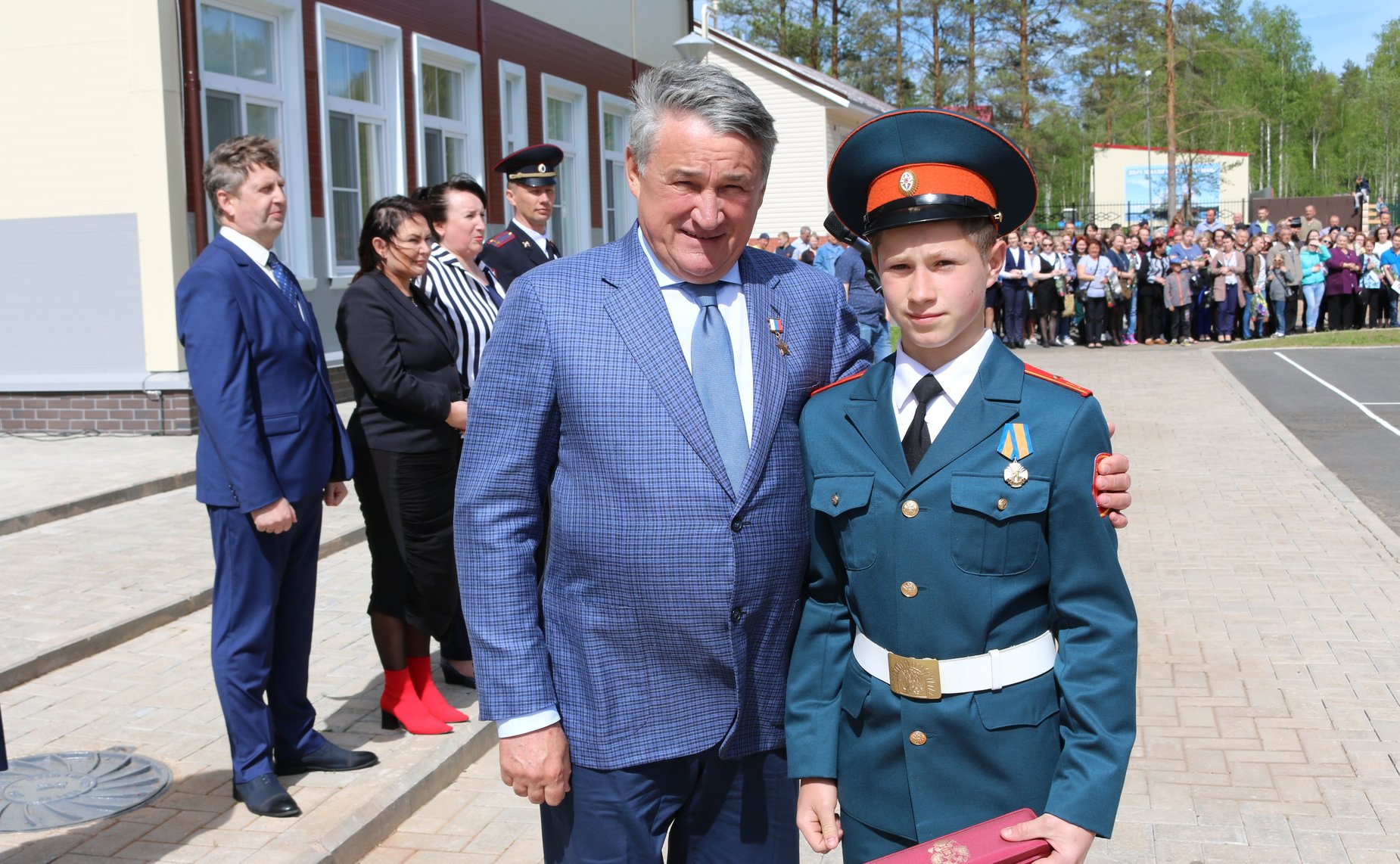 Ю. Воробьев поздравил кадетов школы «Корабелы Прионежья» с окончанием учебного года