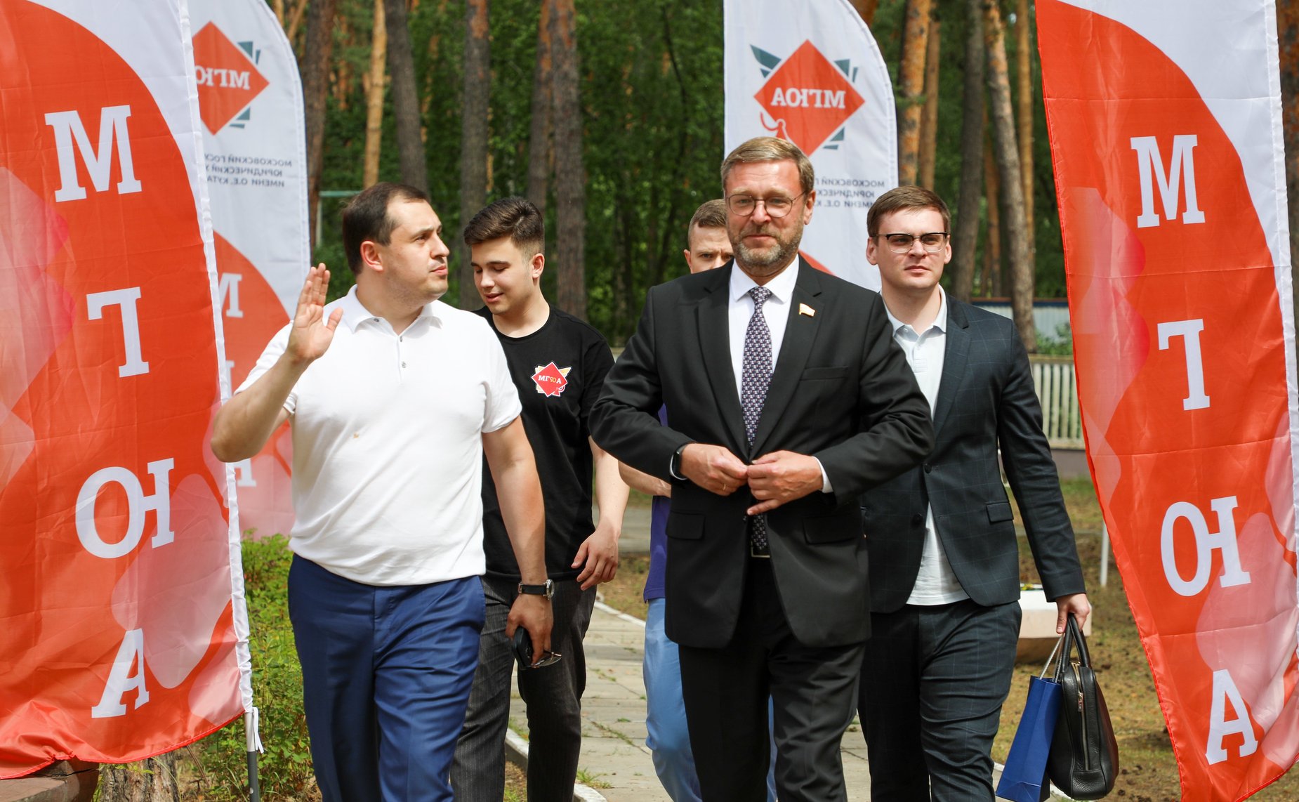 Заместитель Председателя Совета Федерации Константин Косачев принял участие в открытии образовательной программы «Международная летняя школа права» на площадке Московского государственного юридического университета (МГЮА) им. О.Е. Кутафина