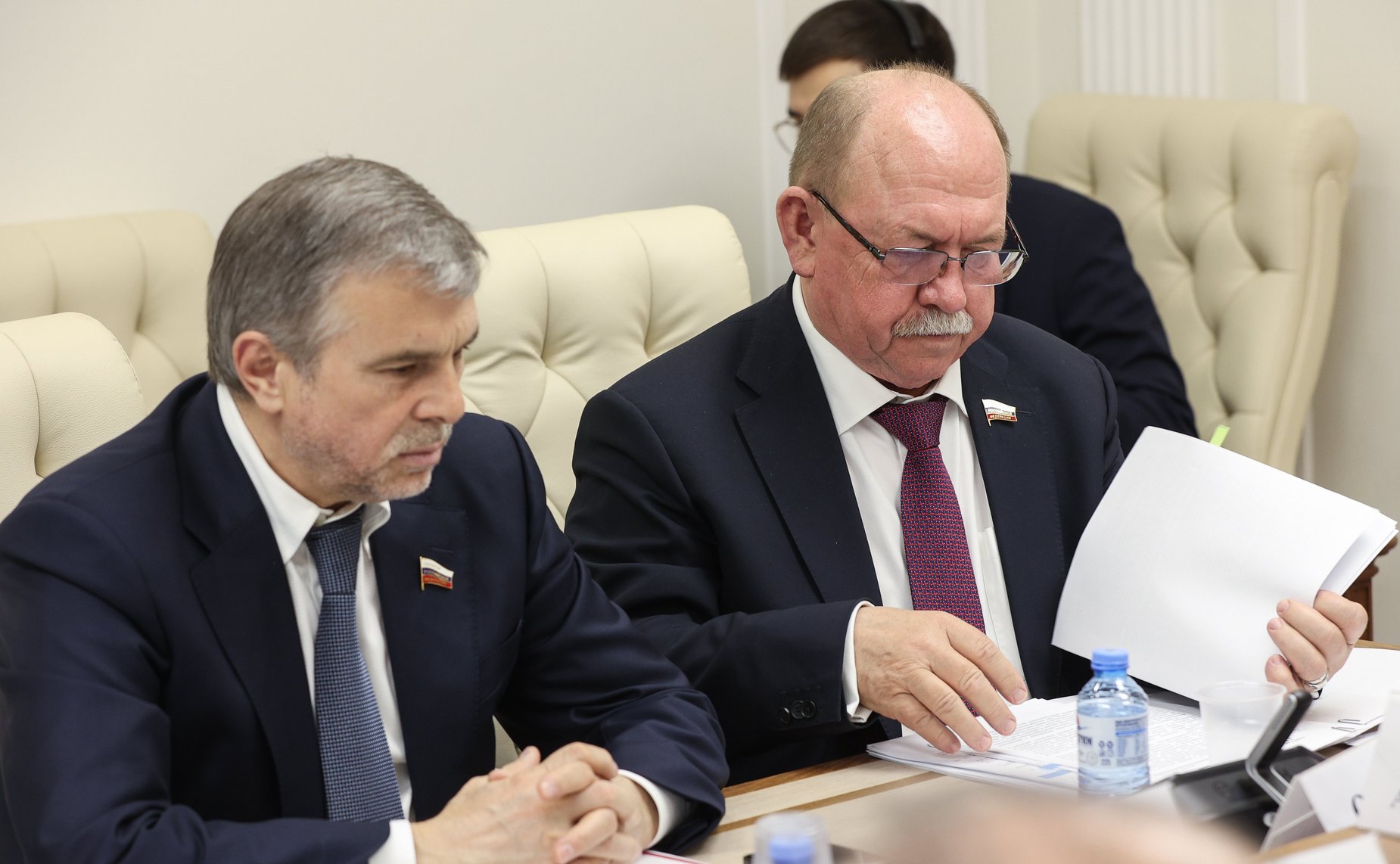 Круглый стол на тему «Совершенствование механизмов государственного регулирования деятельности геологоразведочных юниорных компаний и стимулирование их развития»