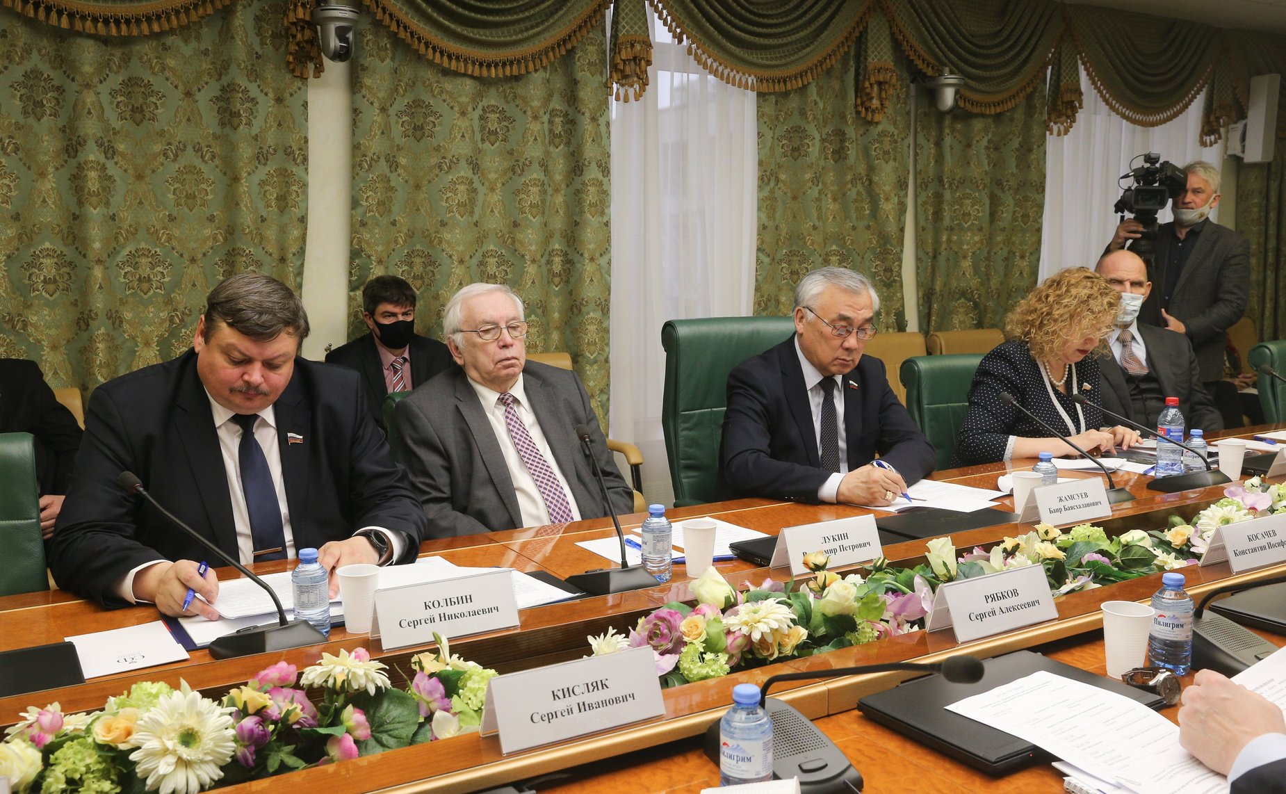 Совещание Комитета СФ по международным делам