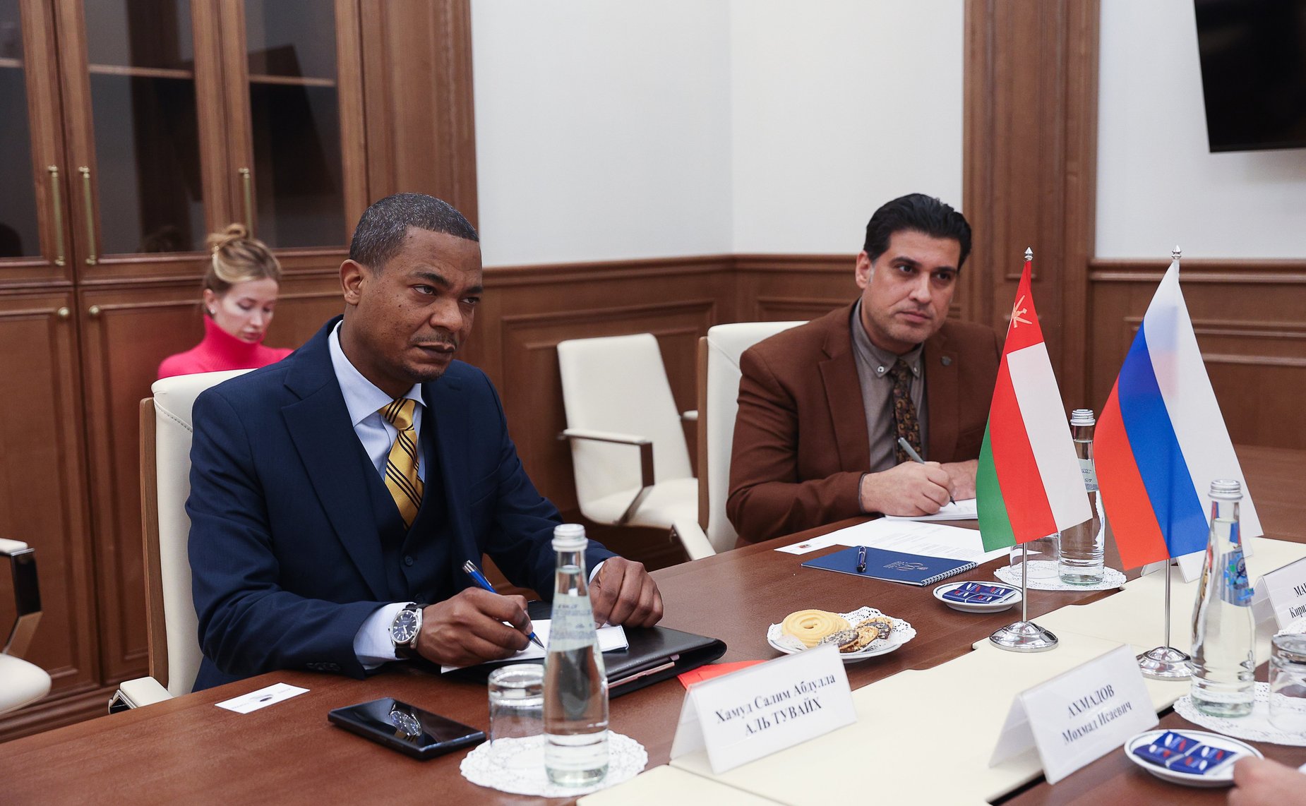 Встреча заместителя председателя Комитета СФ по социальной политике Мохмада Ахмадова с Чрезвычайным и Полномочным Послом Султаната Оман в РФ