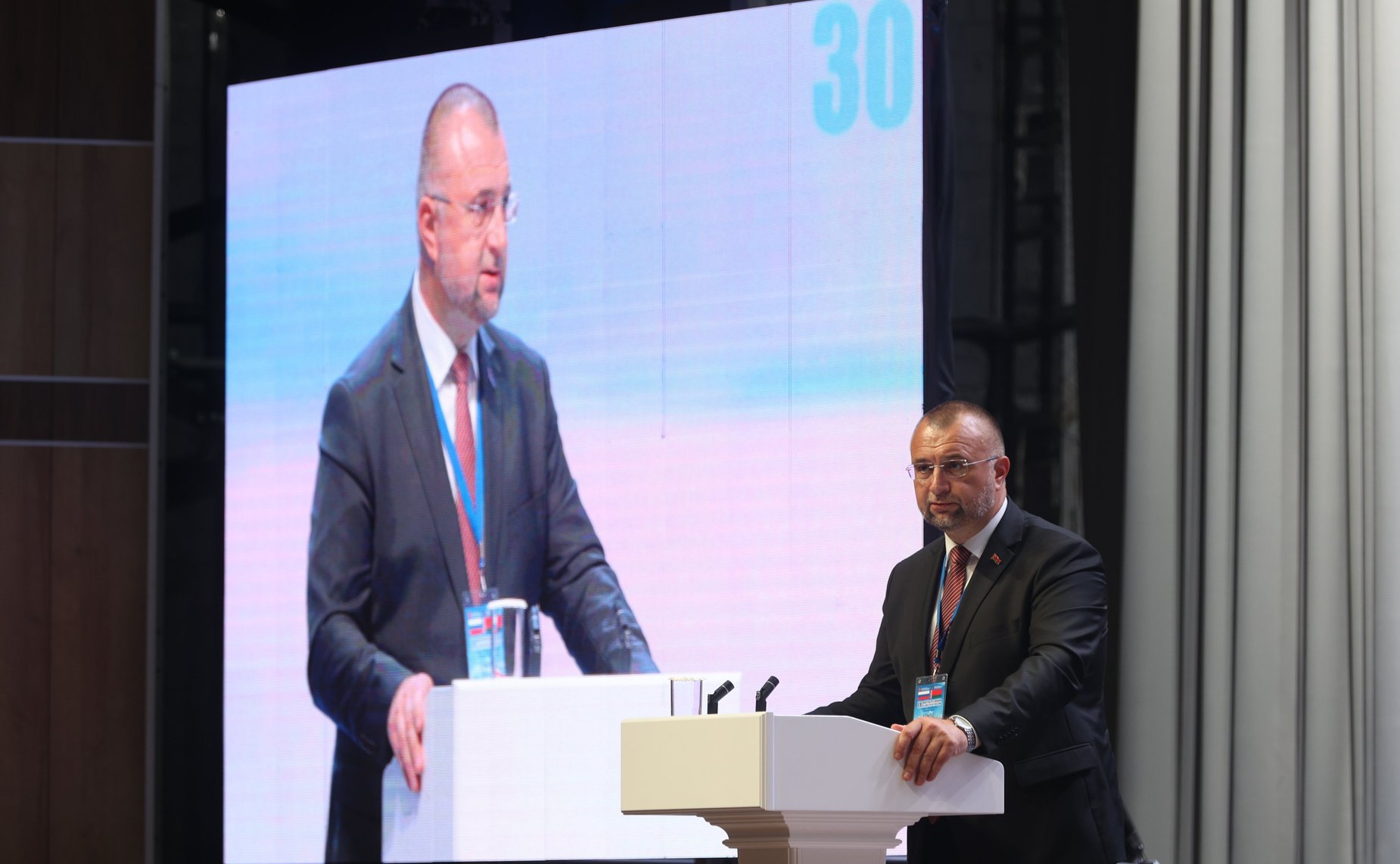 Пленарное заседание Девятого форума регионов Беларуси и России