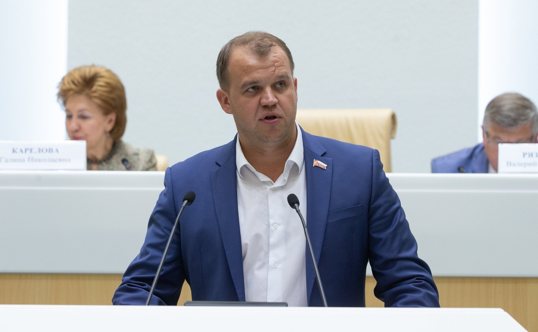 Пленарное заседание Палаты молодых законодателей