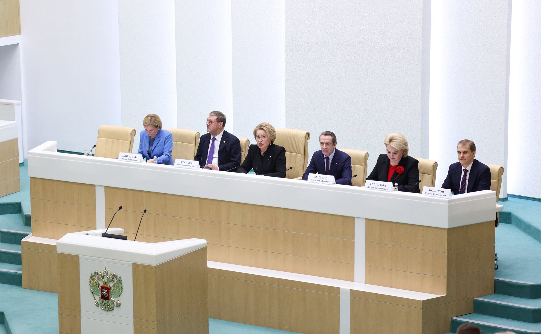 Председатель Совета Федерации Валентина Матвиенко провела встречу с деятелями театрального искусства