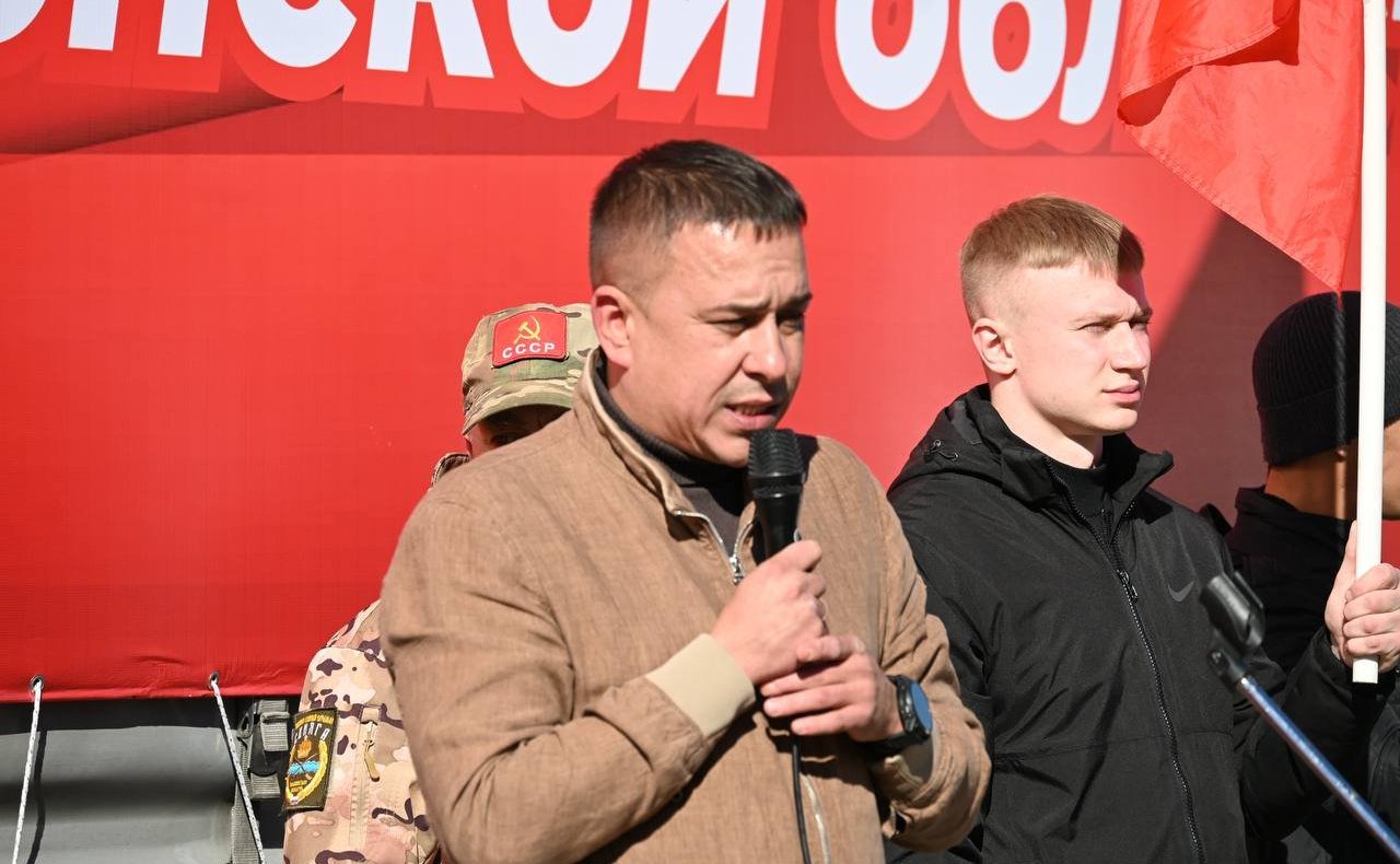 Айрат Гибатдинов принял участие в торжественной церемонии отправки гуманитарной помощи из Ульяновска в Донбасс и Новороссию