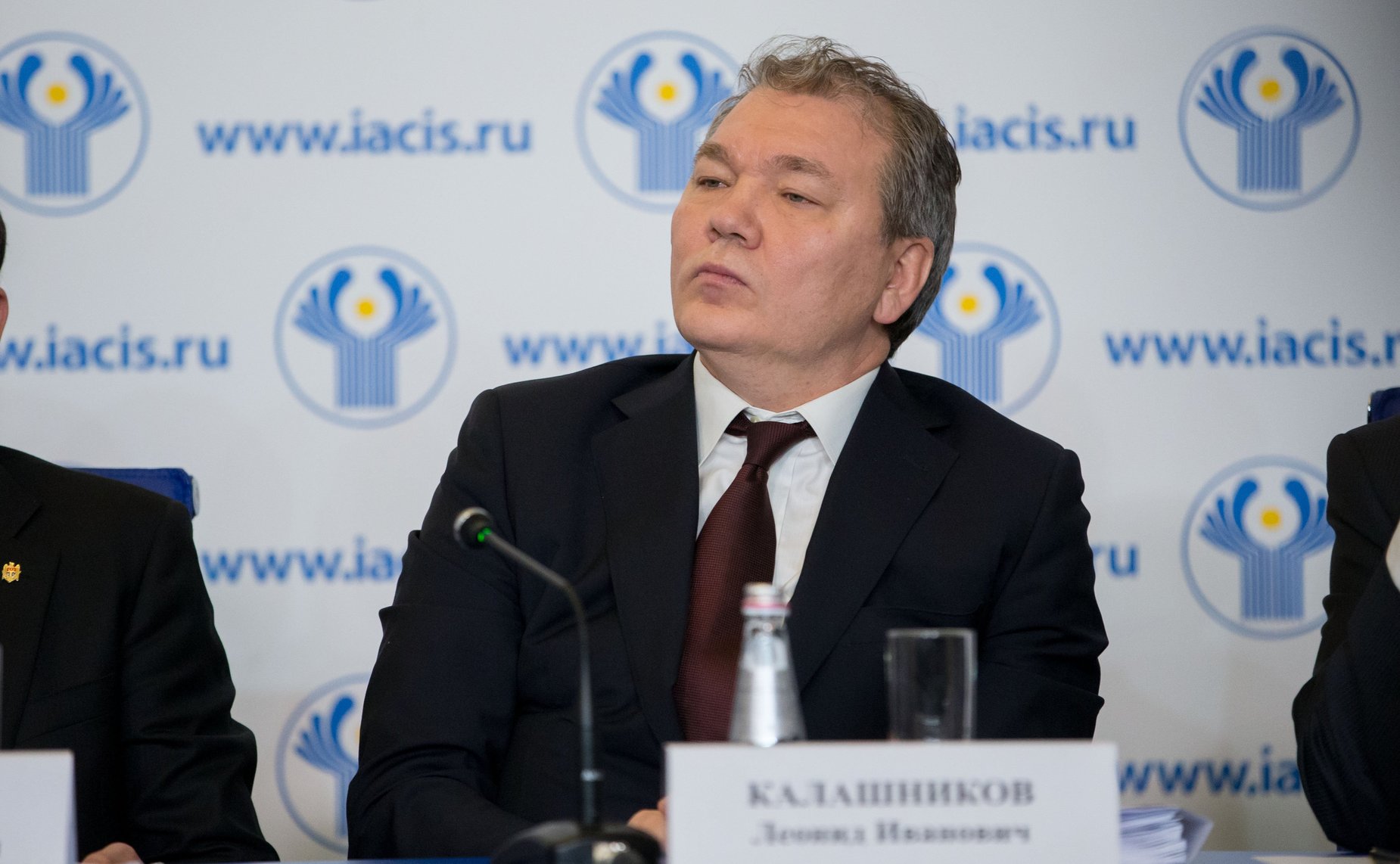 Л. Калашников