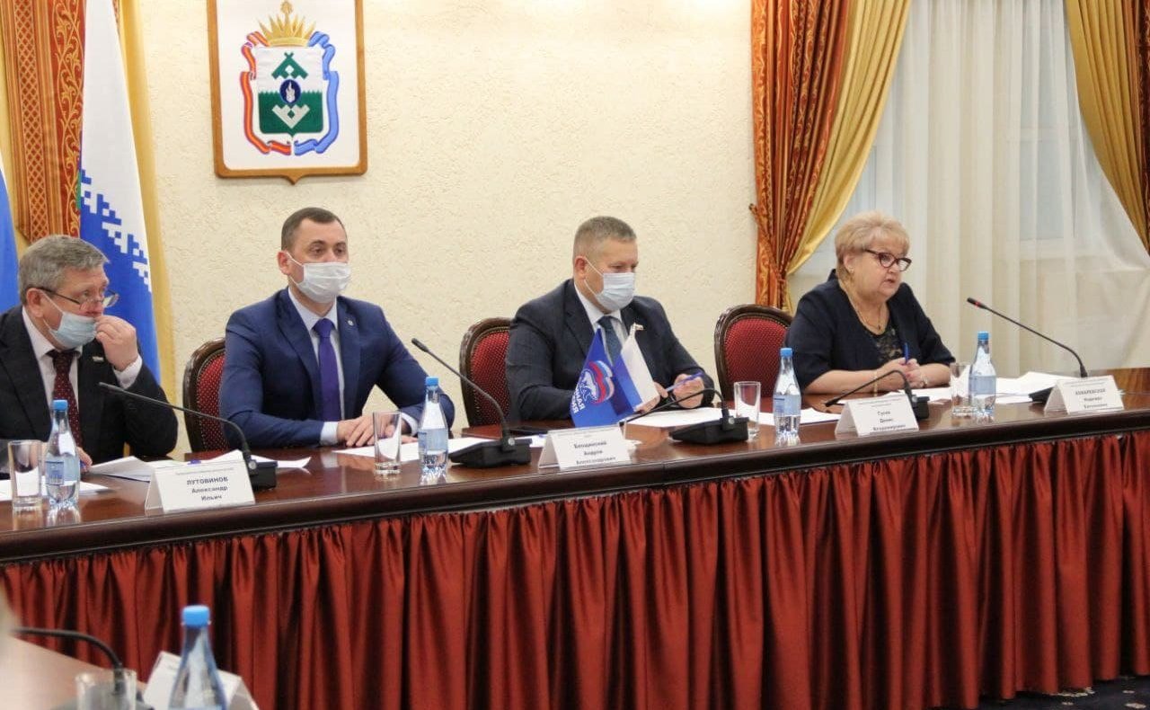 Денис Гусев принял участие в работе «круглого стола» «Вместе мы сможем больше», посвящённого Международному дню инвалидов