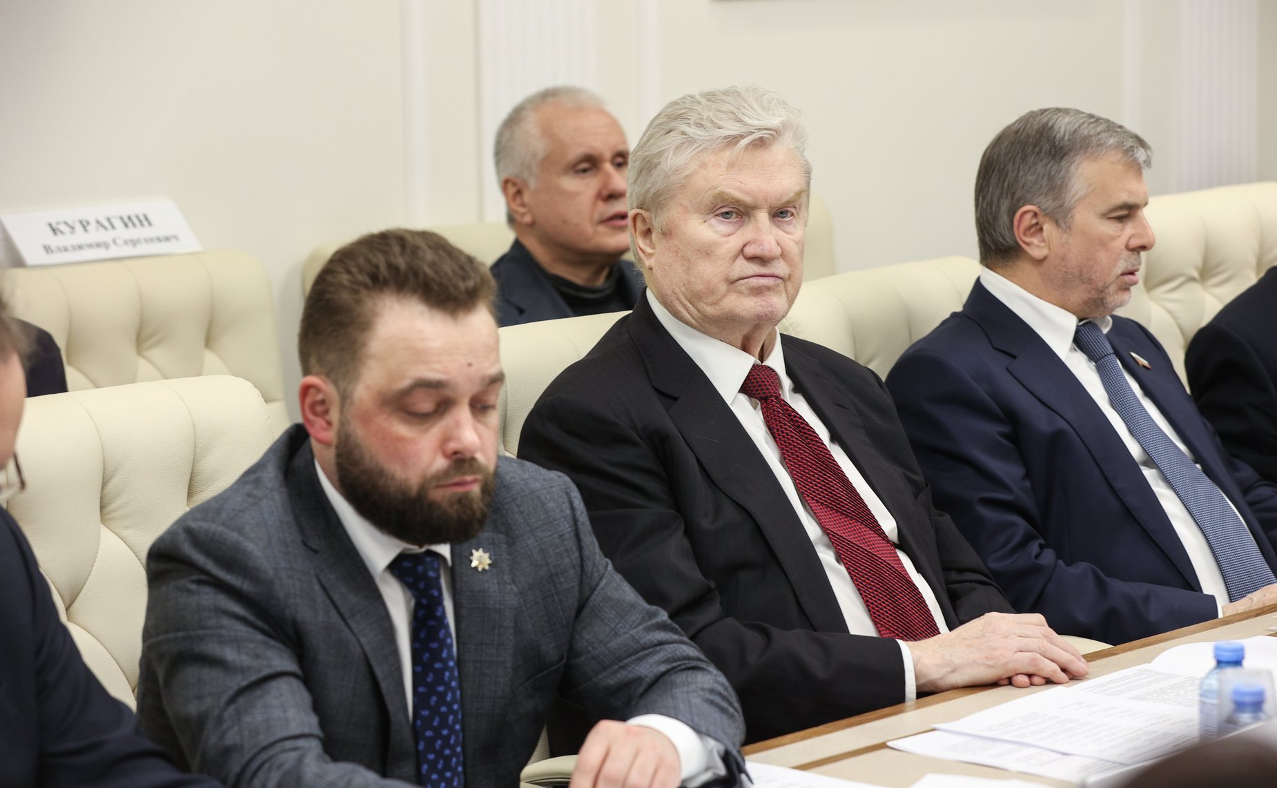 Круглый стол на тему «Совершенствование механизмов государственного регулирования деятельности геологоразведочных юниорных компаний и стимулирование их развития»