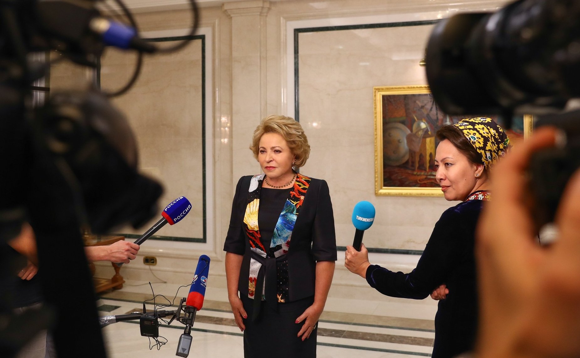 В. Матвиенко