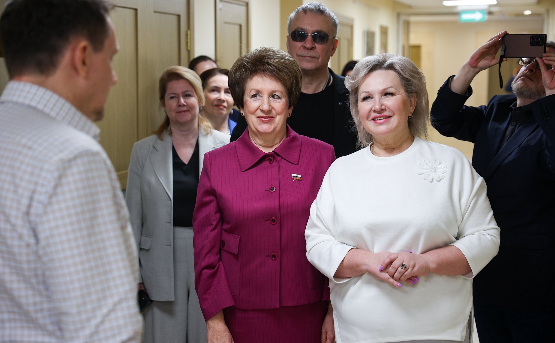 Открытие в Совете Федерации художественной выставки «Выставка живописи» художника А. Адамова