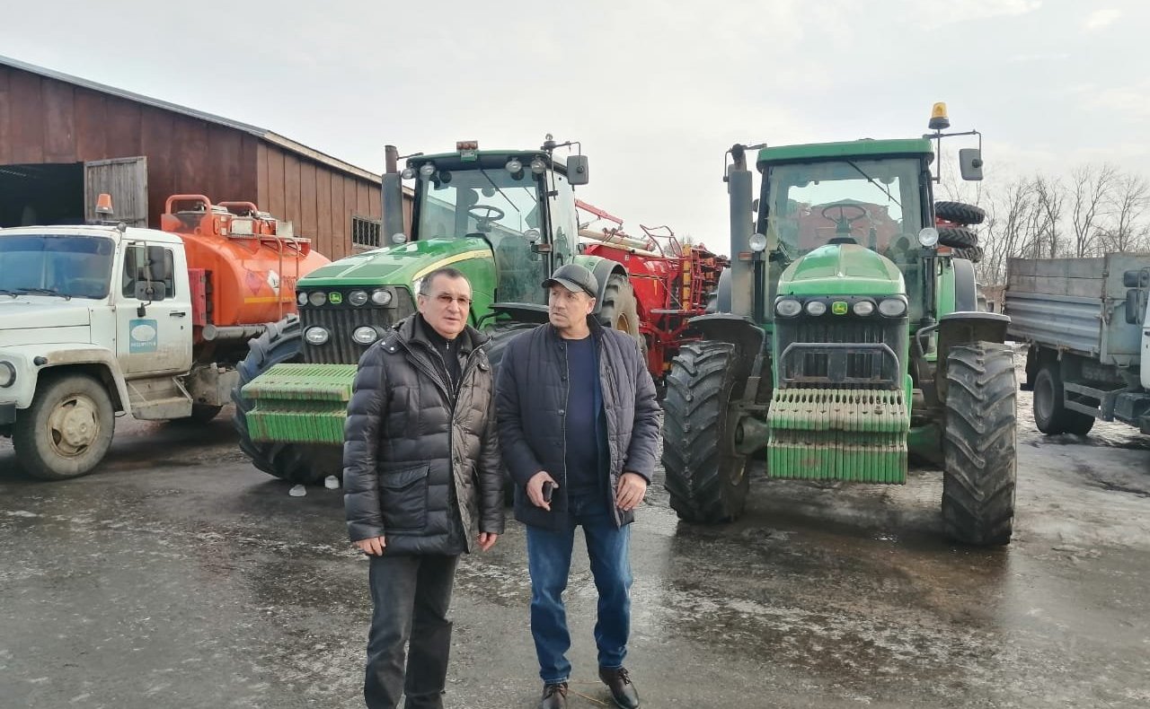 Николай Федоров ознакомился с деятельностью многопрофильной компании в Чувашии