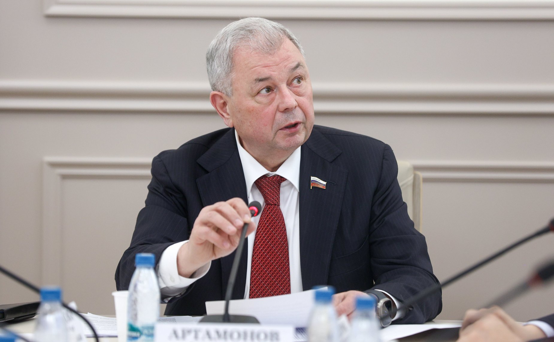 Анатолий Артамонов