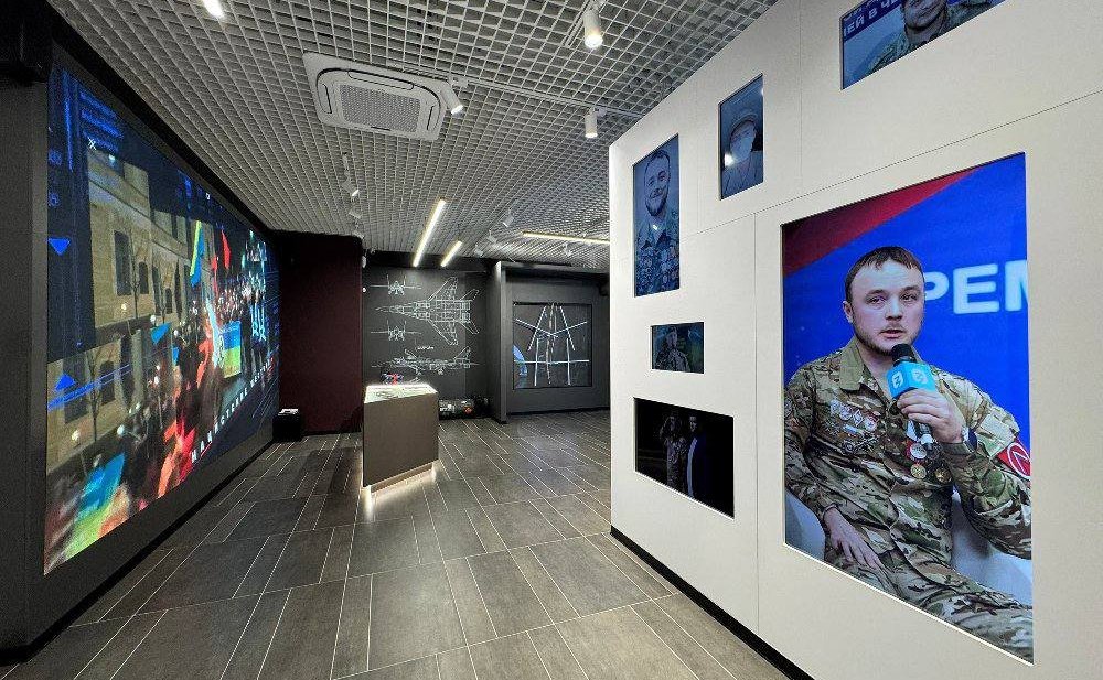 Олег Цепкин посетил Музей специальной военной операции в Челябинске