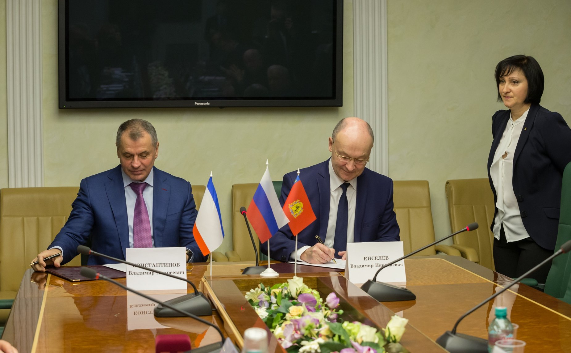 Заседание Комиссии СЗ по вопросам интеграции Республики Крым и города федерального значения Севастополя в правовую систему РФ