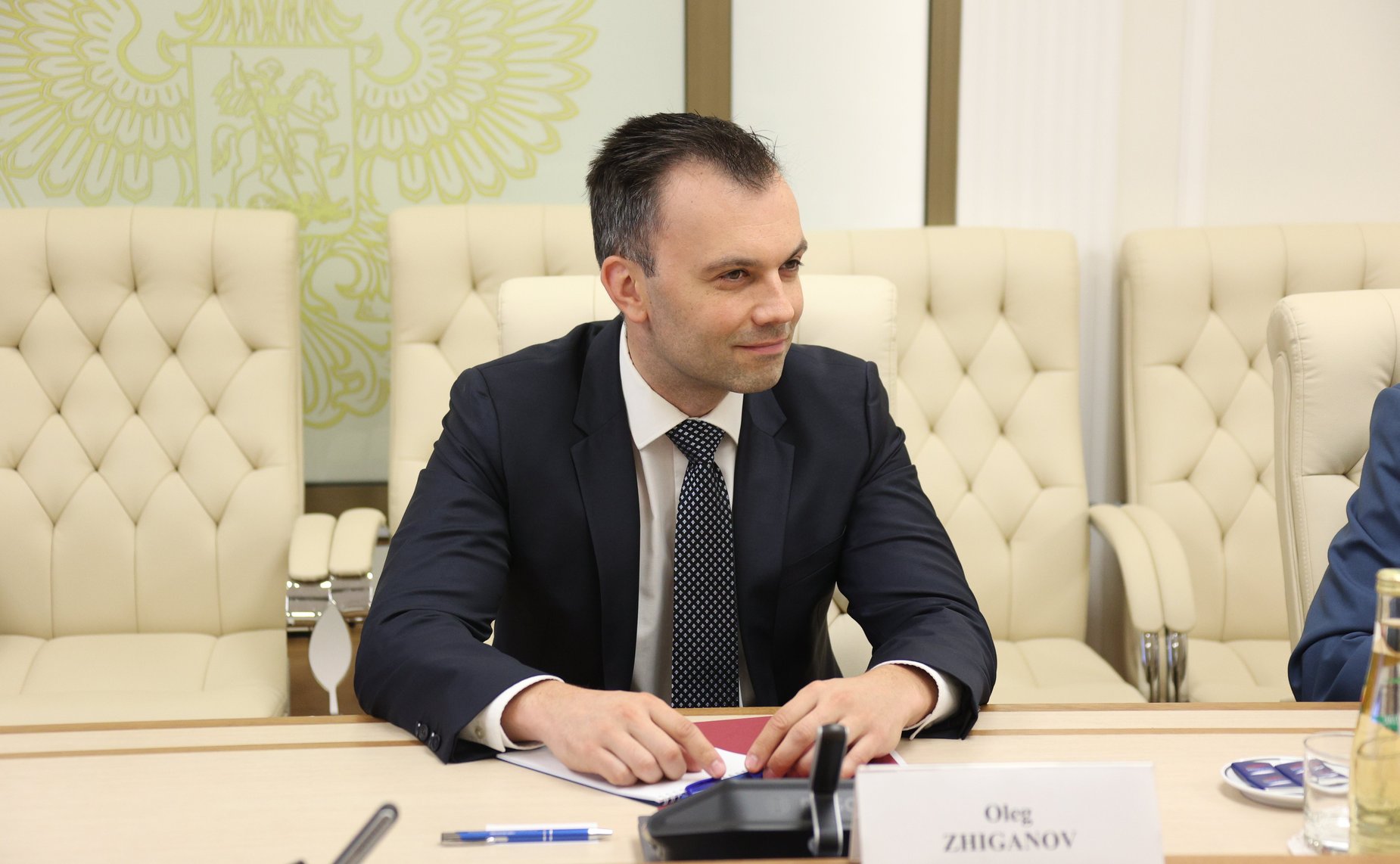 Встреча первого заместителя председателя Комитета СФ по международным делам Андрея Денисова с делегацией Канцелярии по иностранным делам Народного правительства провинции Ляонин (КНР) во главе с руководителем канцелярии