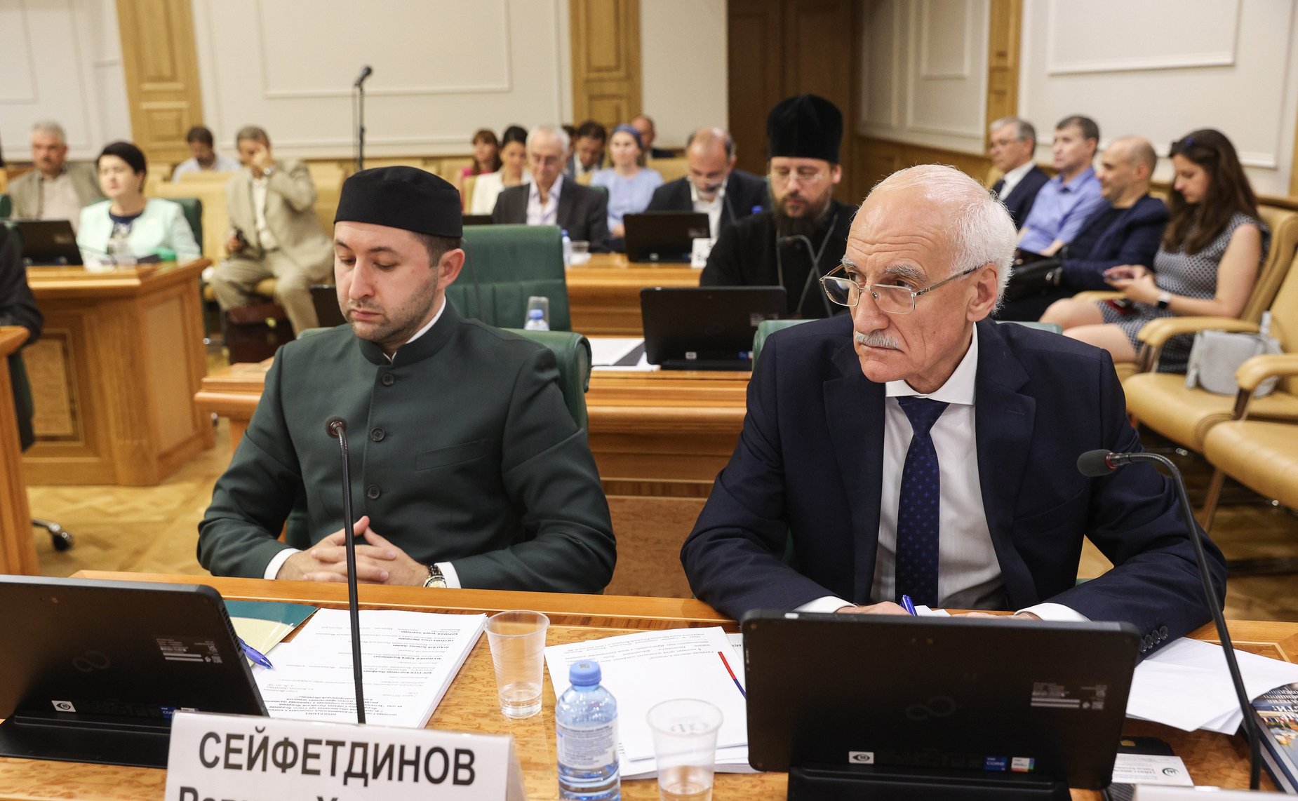 Заседание Совета по межнациональным отношениям и взаимодействию с религиозными объединениями на тему «Актуальные вопросы сохранения и укрепления традиционных российских духовно-нравственных ценностей в новой геополитической обстановке»