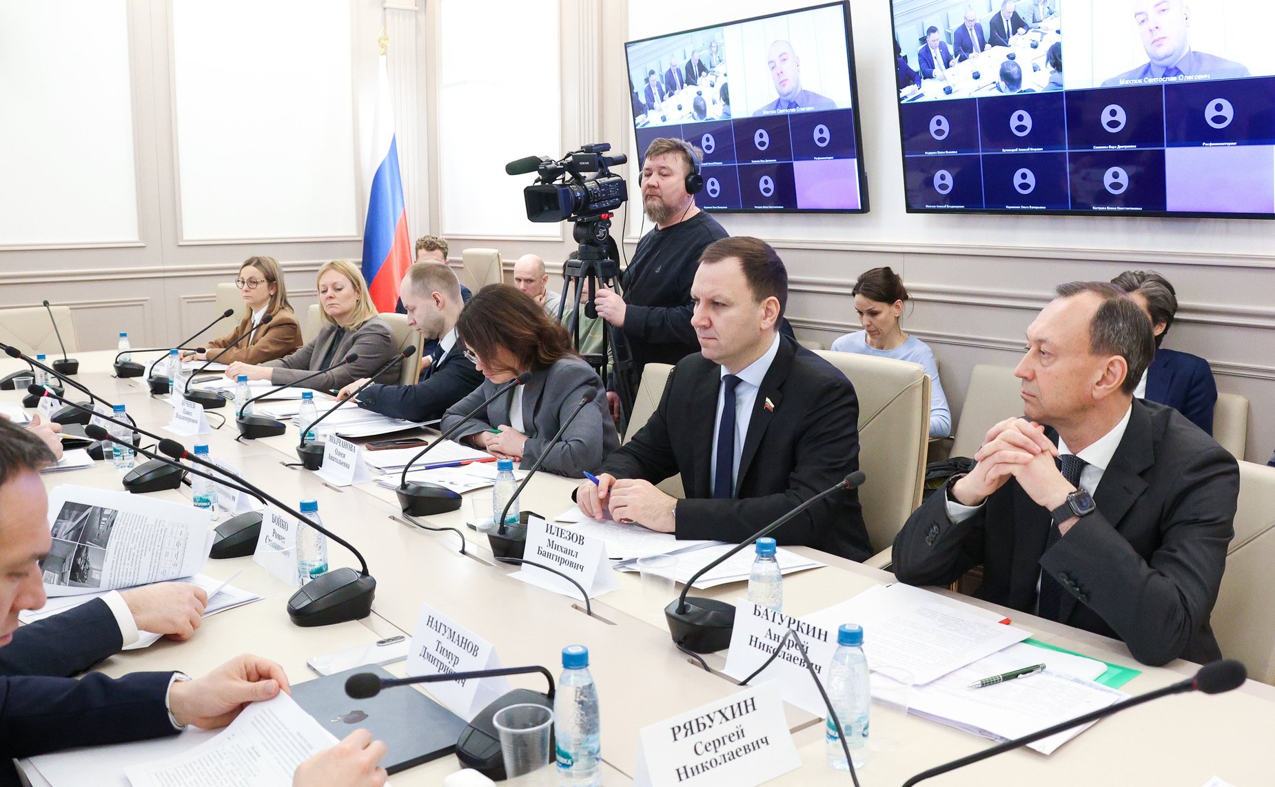 Совещание Комитета СФ по бюджету и финансовым рынкам совместно с Комитетом СФ по экономической политике «О мерах по повышению эффективности управления конфискованным и иным подлежащим обращению в собственность Российской Федерации недвижимым имуществом»