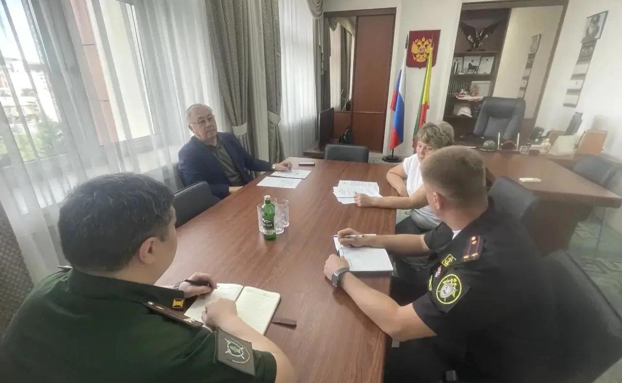 Баир Жамсуев в рамках работы в регионе провел в Чите серию рабочих встреч, посвященных развитию внешнеэкономических связей субъекта и поддержке общественных инициатив