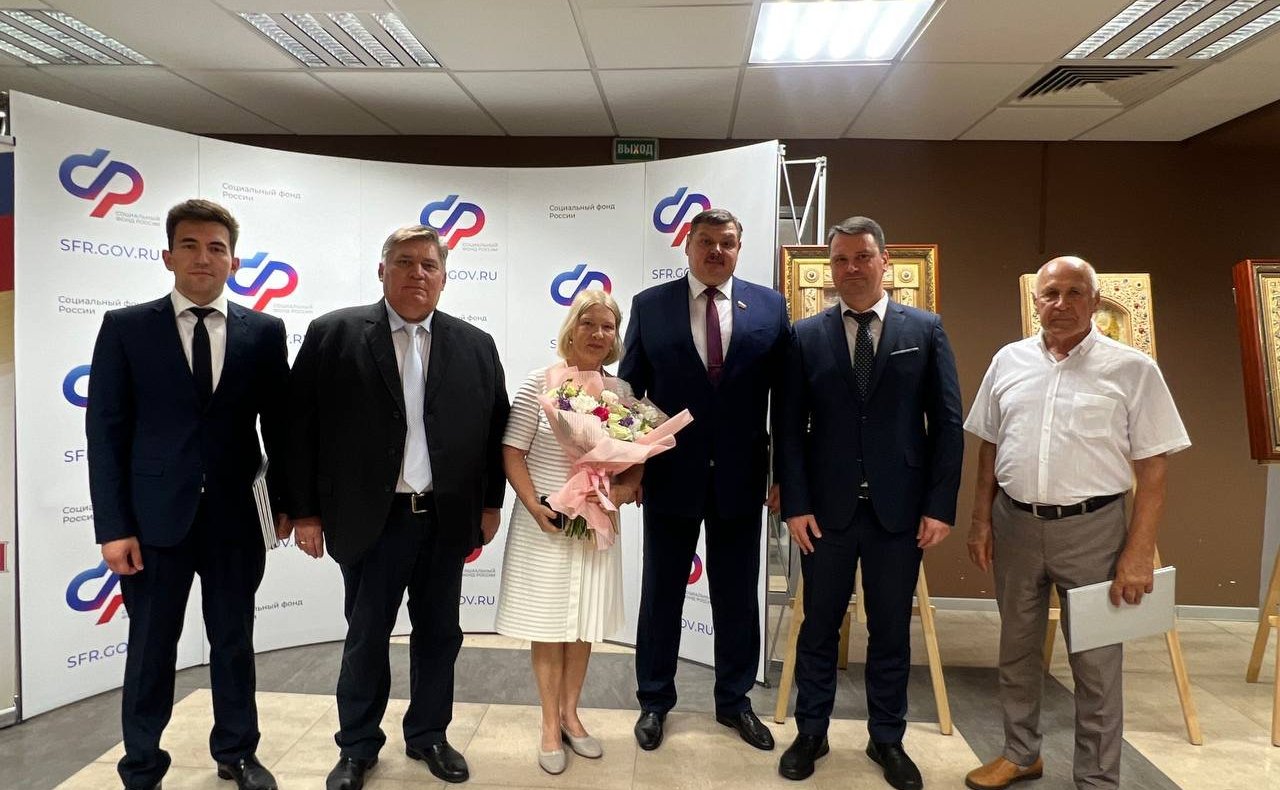 Сергей Колбин принял участие в открытии выставки в Фонде пенсионного и социального страхования Российской Федерации