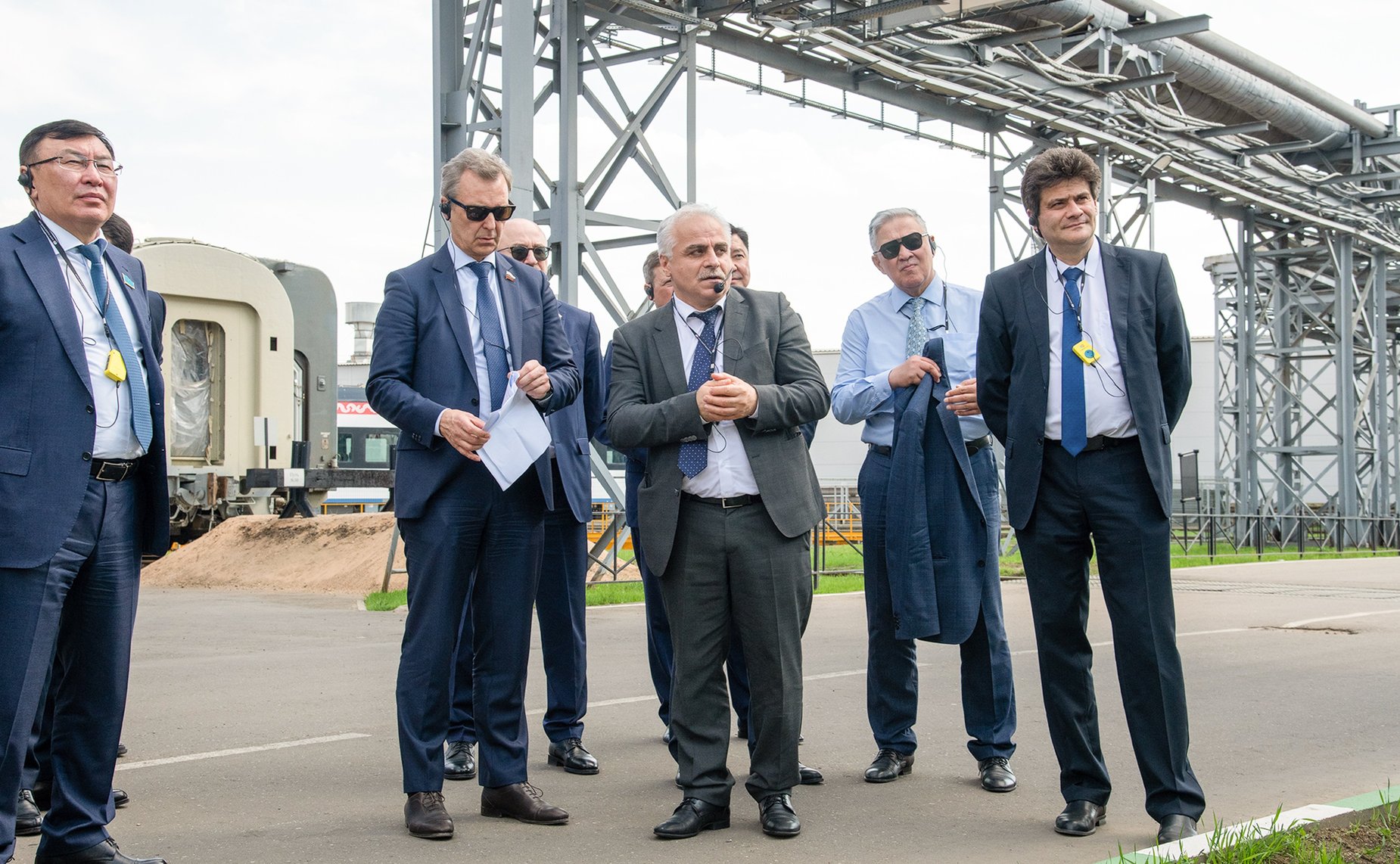 Участники 23-го заседания Комиссии по сотрудничеству между Советом Федерации и Сенатом Парламента Республики Казахстан посетили Тверской вагоностроительный завод