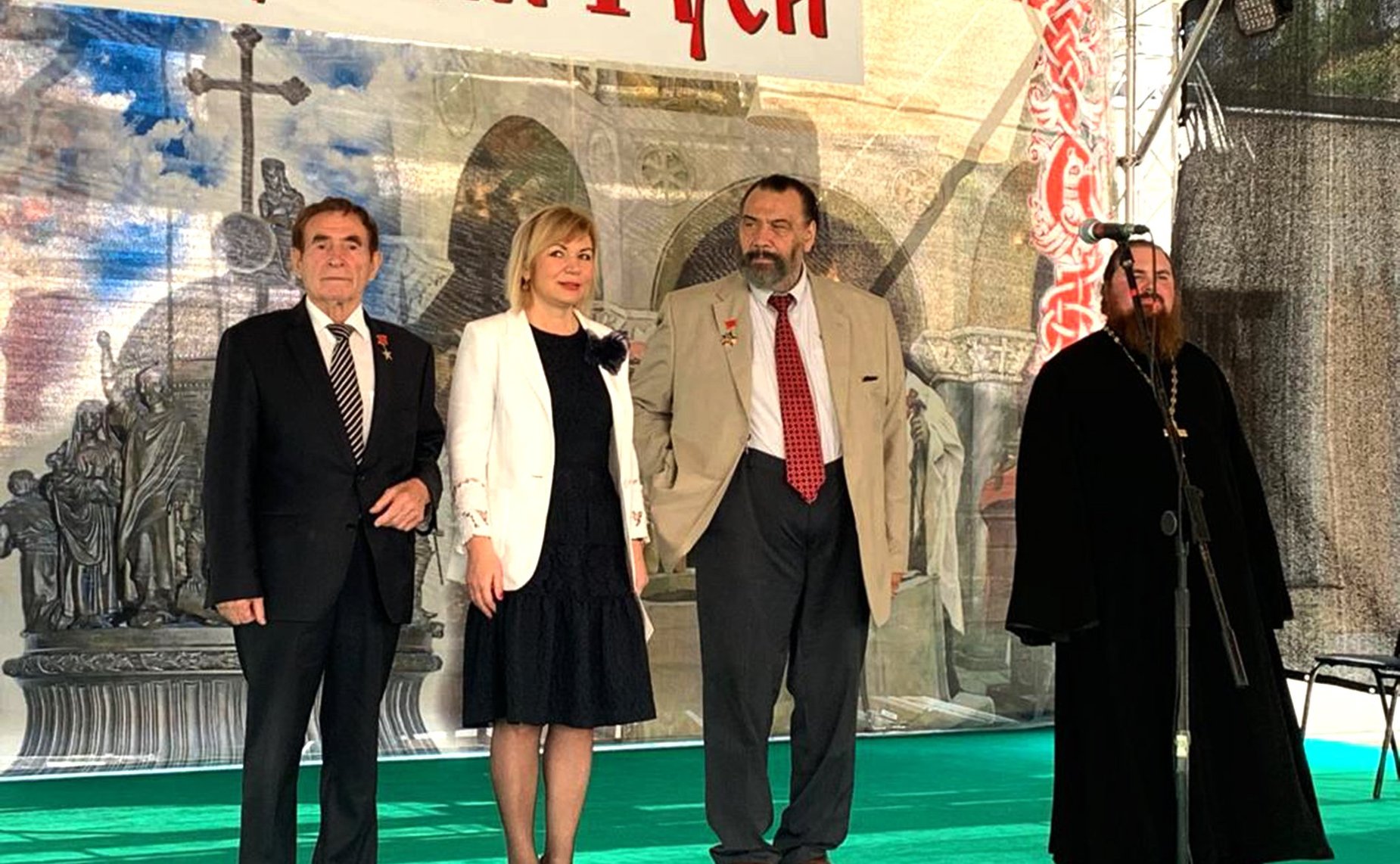 Елена Зленко приняла участие в одном из конкурсных дней V Фестиваля православной культуры и традиций малых городов и сельских поселений Руси «София»