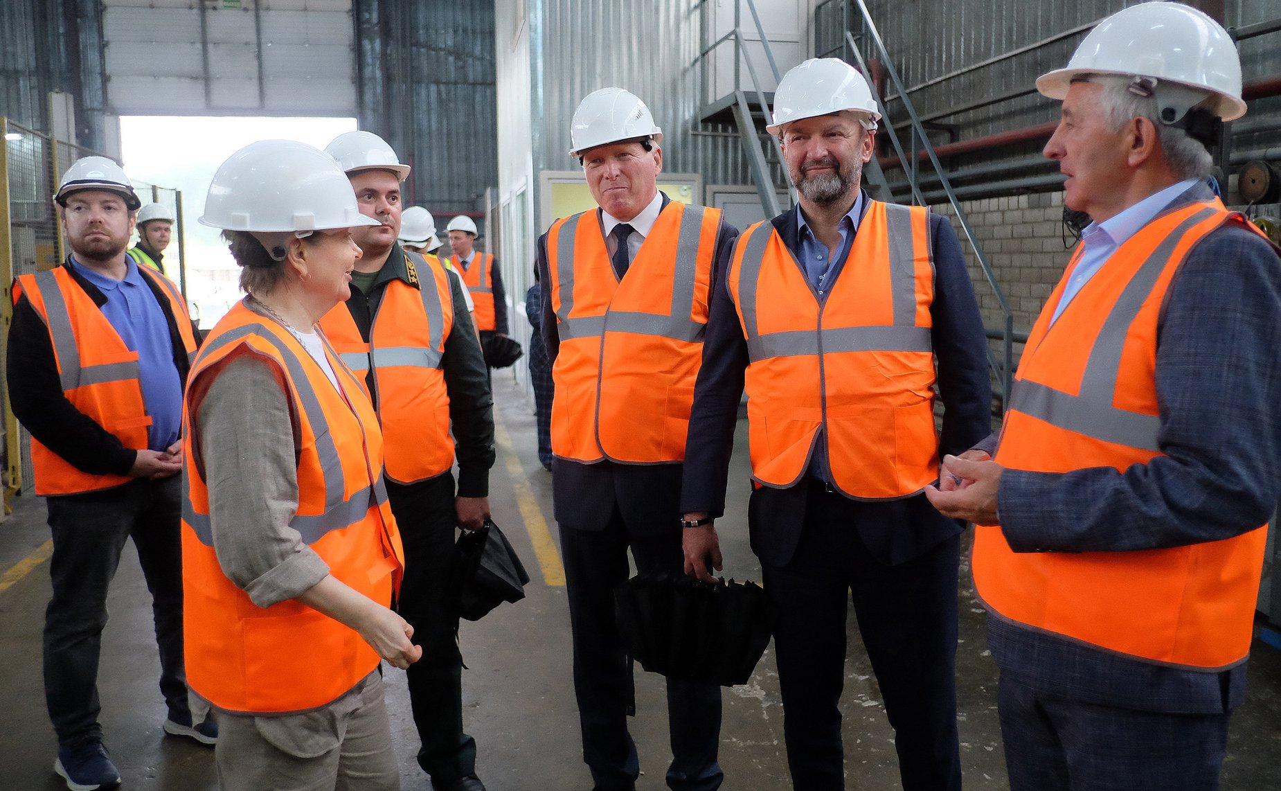 Сенаторы посетили деревоперерабатывающие предприятия в Кировской области