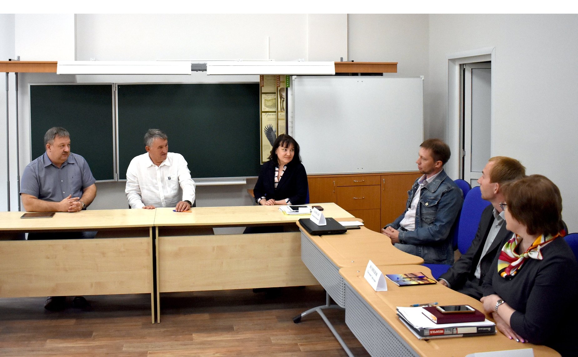 Ю. Воробьев провел совещание в Центре образования, оздоровления детей и развития туризма в Вытегорском районе Вологодской области