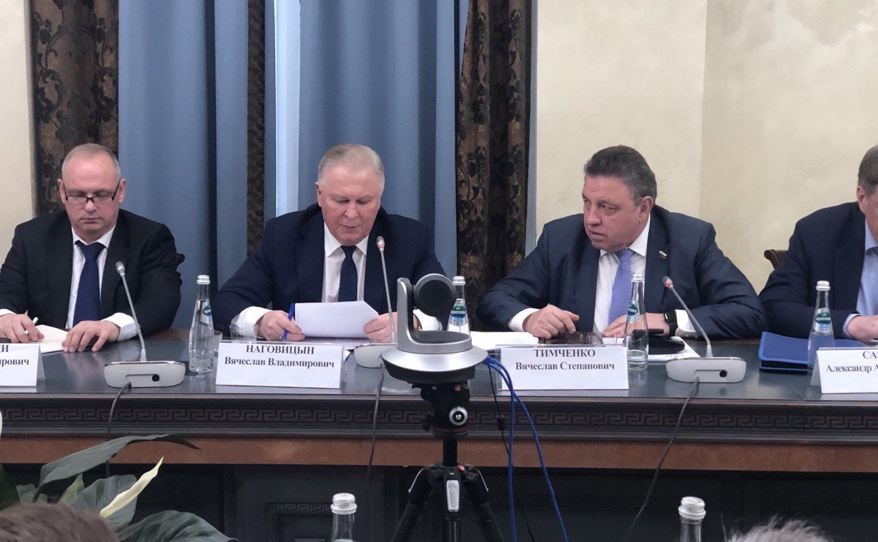 Сенаторы и эксперты обсудили совершенствование антикоррупционного просвещения граждан