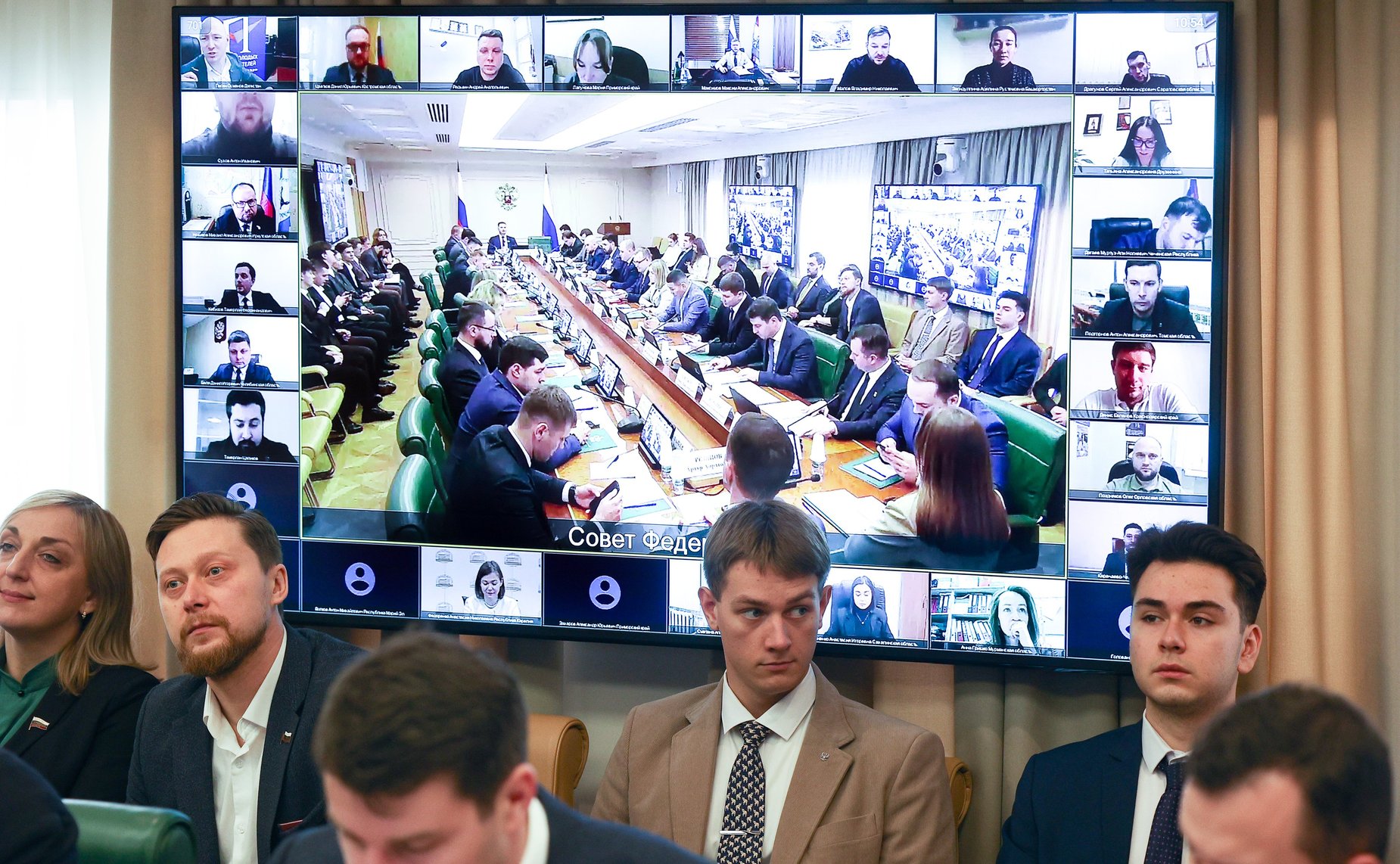 Семинар-совещание совместно с членами Палаты молодых законодателей при Совете Федерации «Геополитическая трансформация: новые центры силы и вызовы для международного порядка»