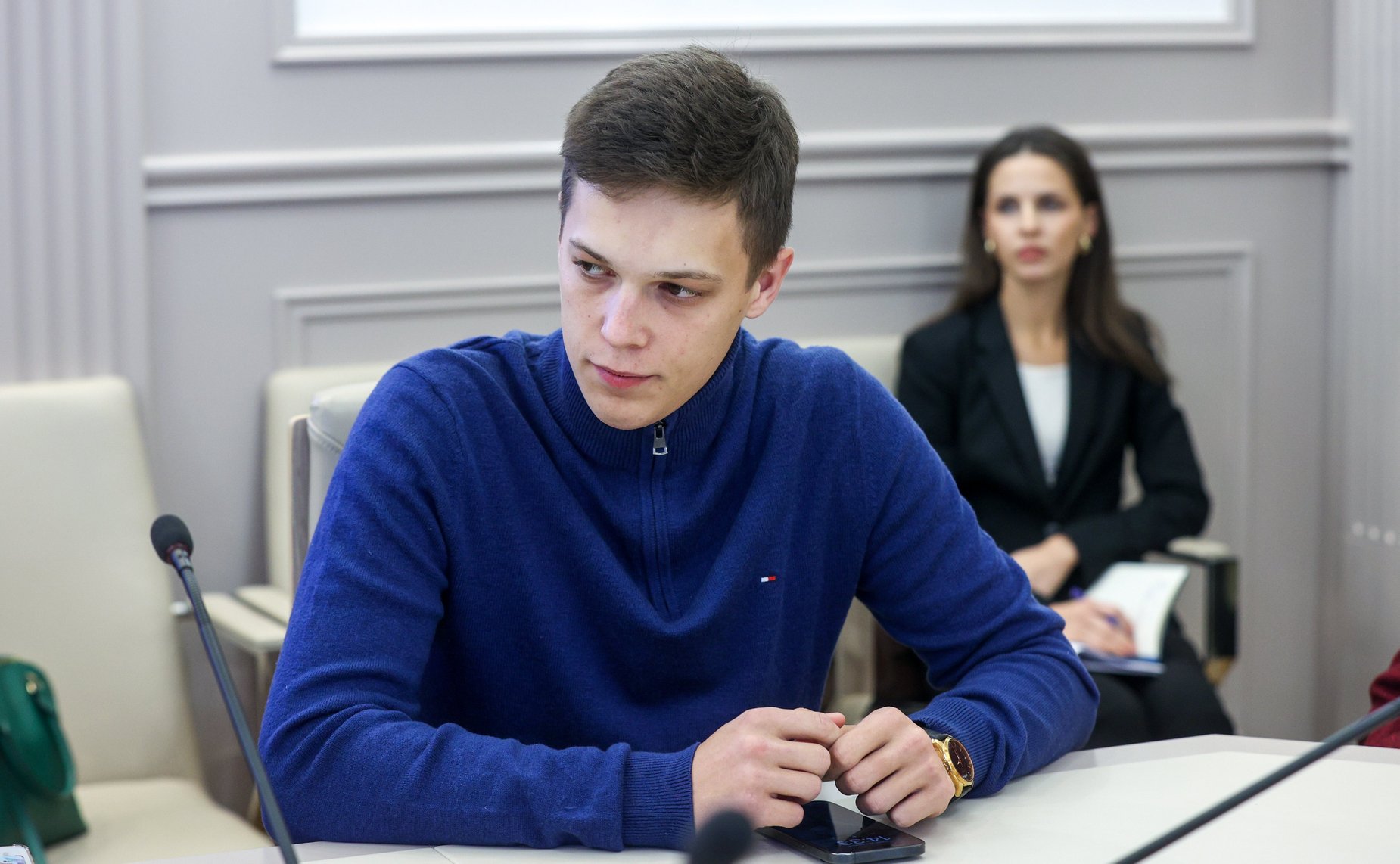 Наталья Мельникова провела встречу с активистами молодежного землячества Псковской области