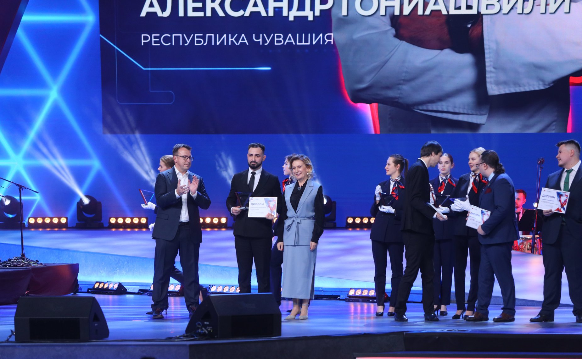 Заместитель Председателя Совета Федерации Инна Святенко приняла участие в торжественной церемонии награждения победителей и призеров в рамках итогового мероприятия Всероссийского конкурса профессионального мастерства «Лучший по профессии»