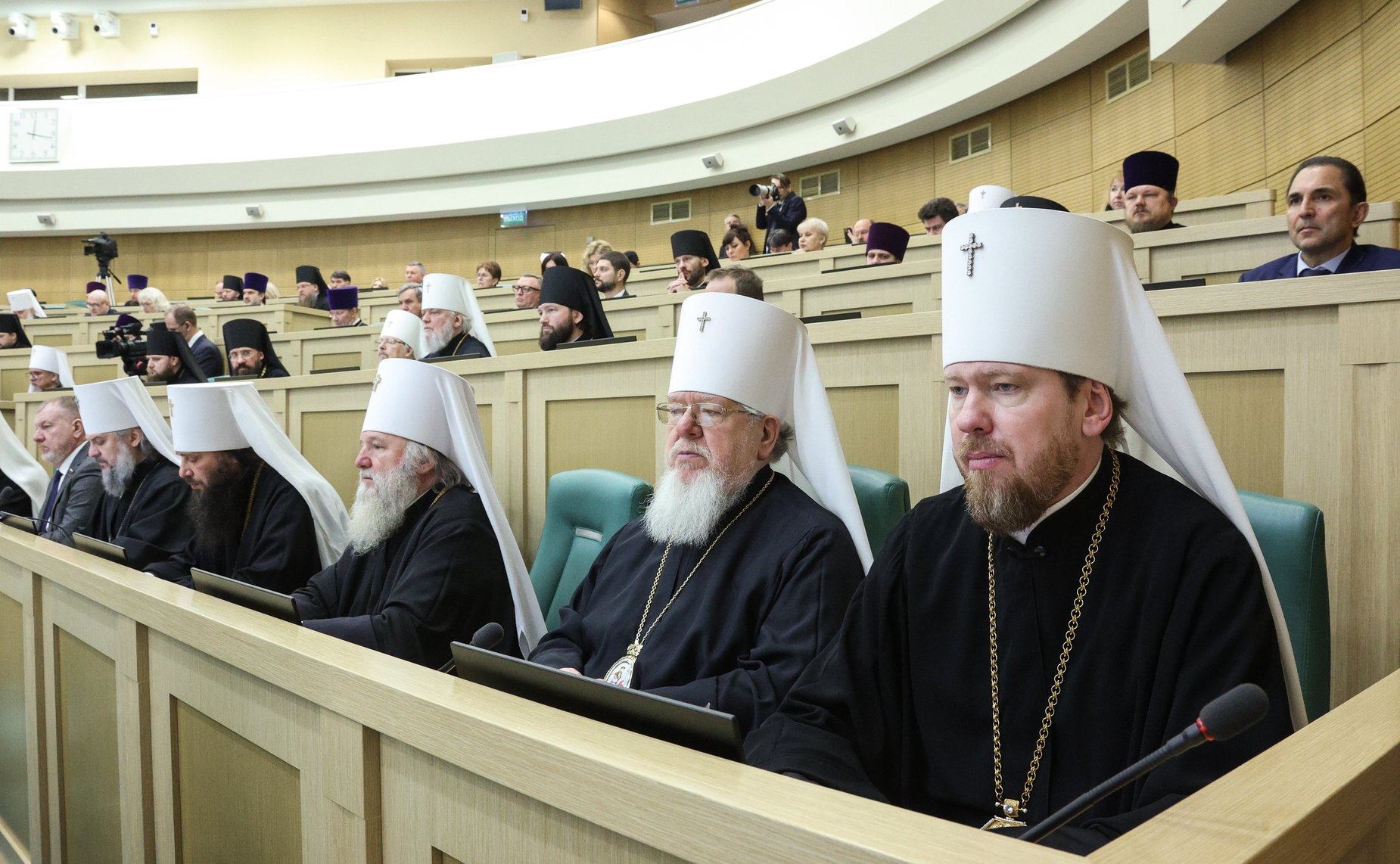 Пленарное заседание ХII Рождественских парламентских встреч