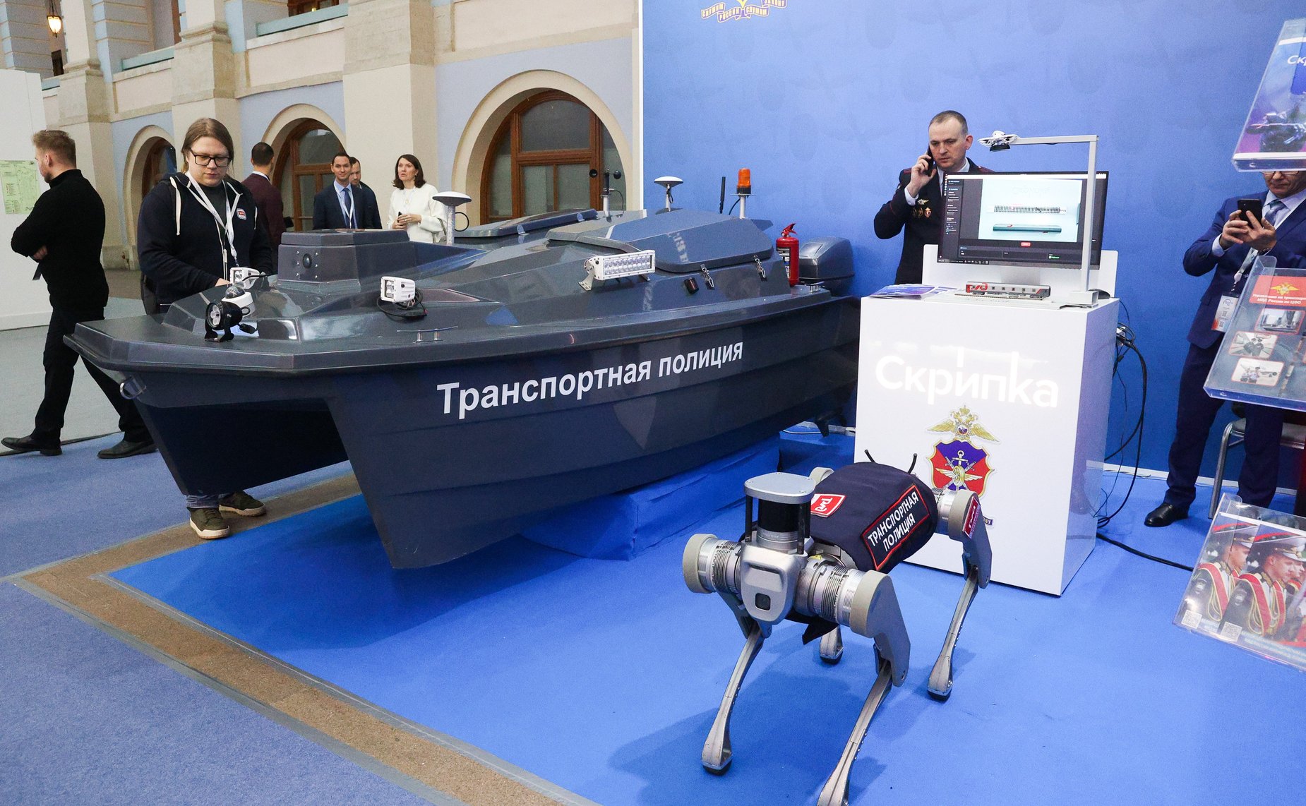 Совместное заседание Комитета Совета Федерации по экономической политике и Комитета Государственной Думы по транспорту в рамках Транспортной недели – 2025 «О совместных подходах к развитию пунктов пропуска через Государственную границу РФ»