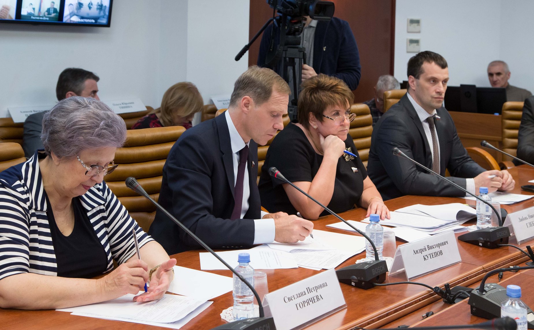 Видеоконференция по подготовке к рассмотрению в СФ проекта федеральных законов о государственном контроле (надзоре) и муниципальном контроле в РФ