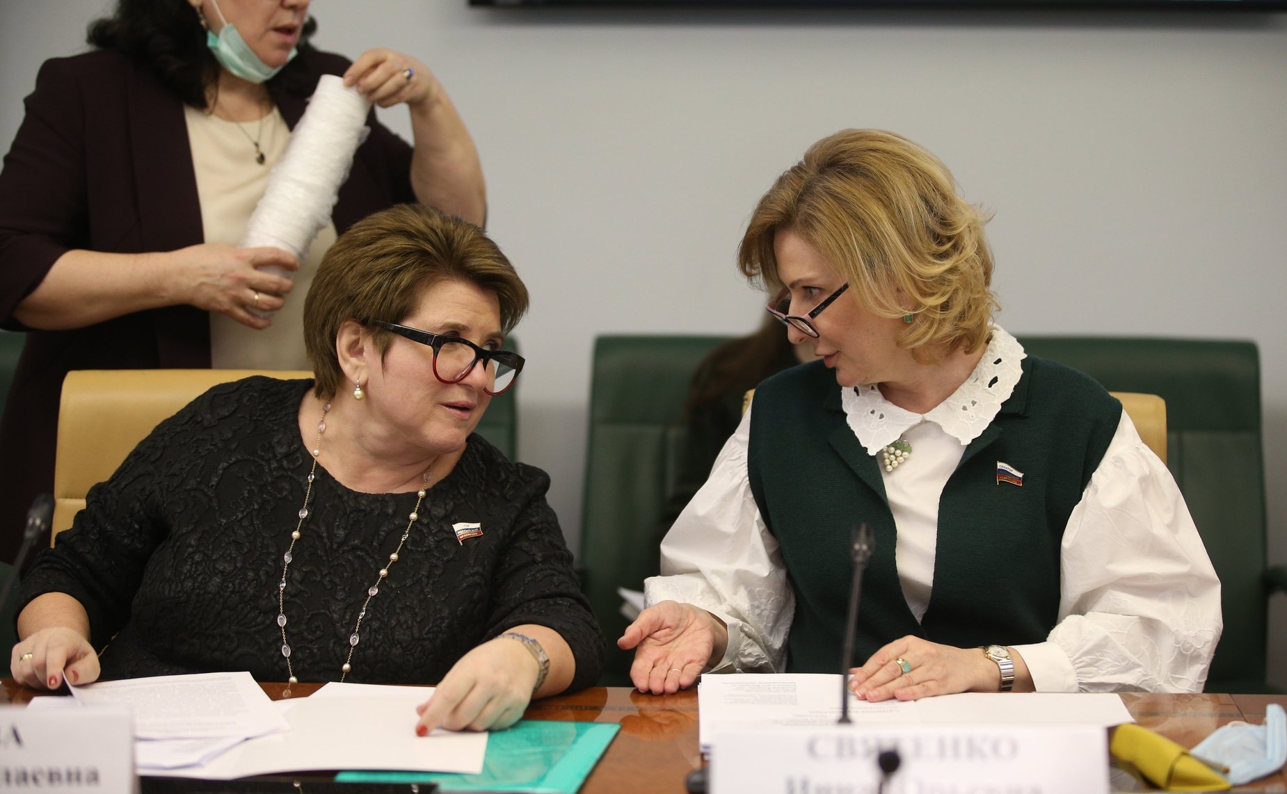 «Круглый стол» Комитета СФ по конституционному законодательству и государственному строительству на тему «Семья и государство: новые конституционные возможности взаимодействия в обеспечении права детей на образование»