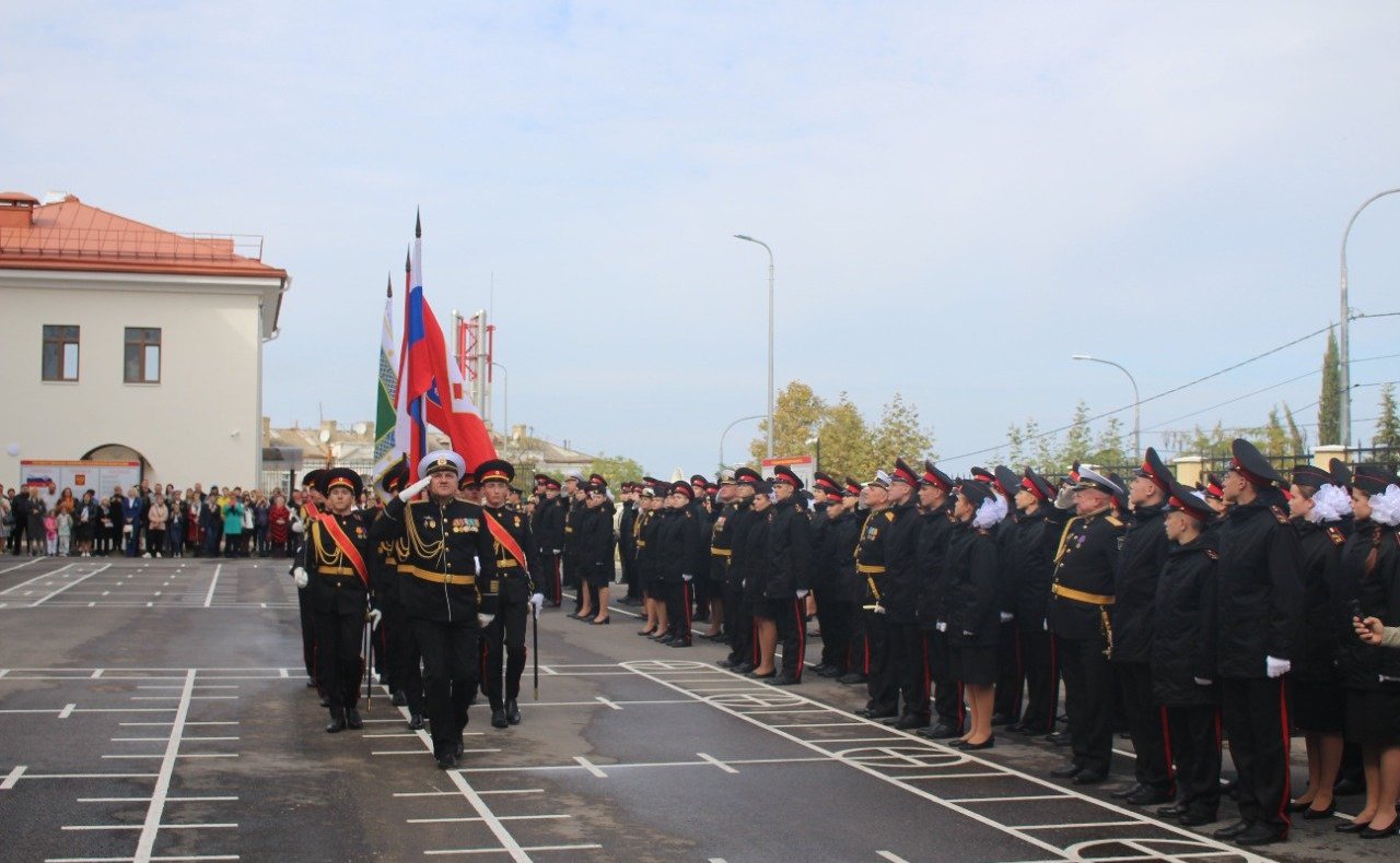 Екатерина Алтабаева приняла участие в торжественной церемонии открытия здания кадетского корпуса Следственного комитета Российской Федерации им. В. И. Истомина в Севастополе