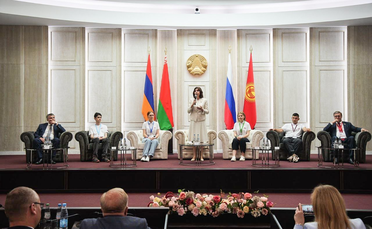 В Бресте состоялась встреча участников акции «Поезд памяти» с Натальей Кочановой