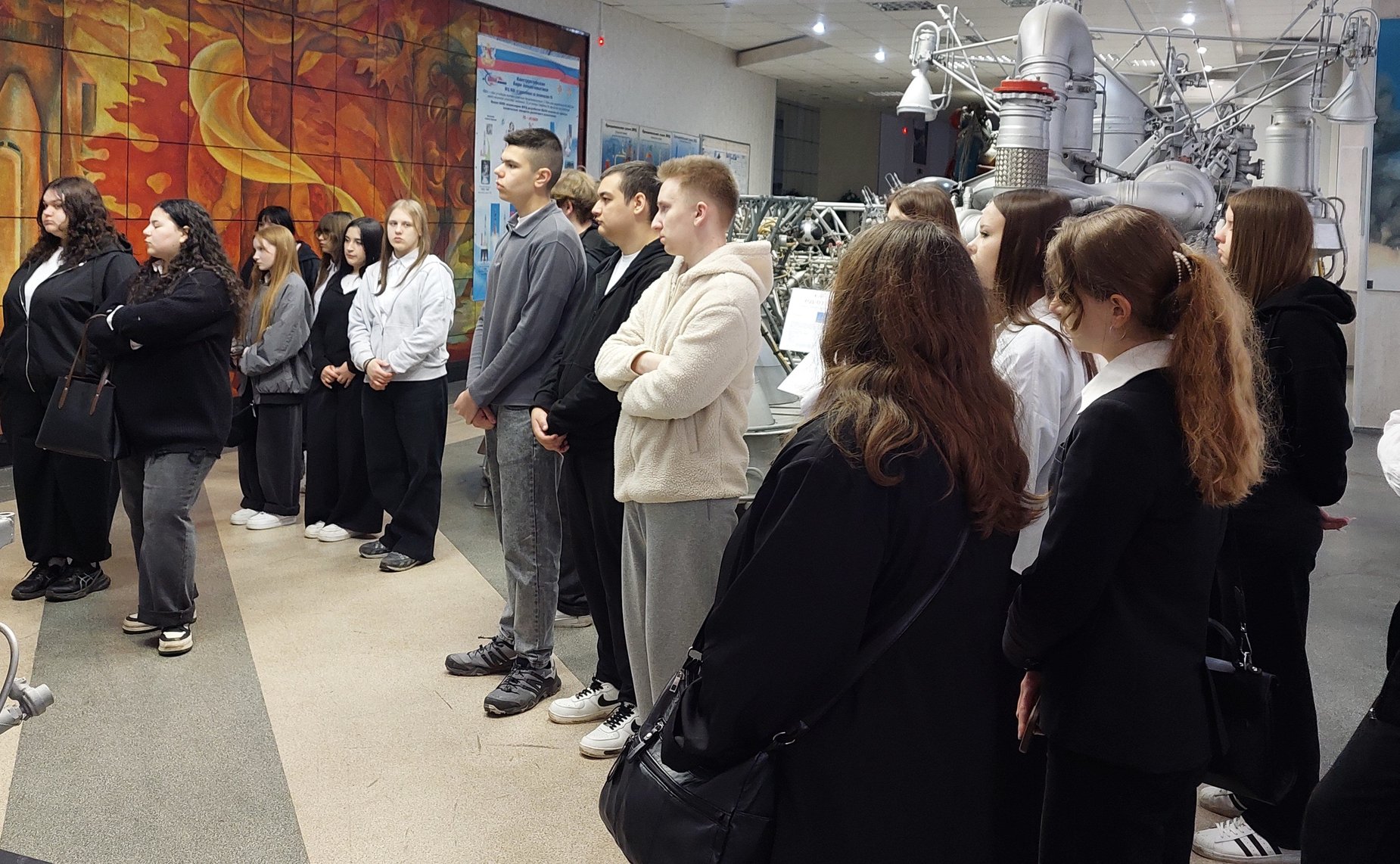 По инициативе Владимира Нетёсова студенты познакомились с космической историей Воронежа