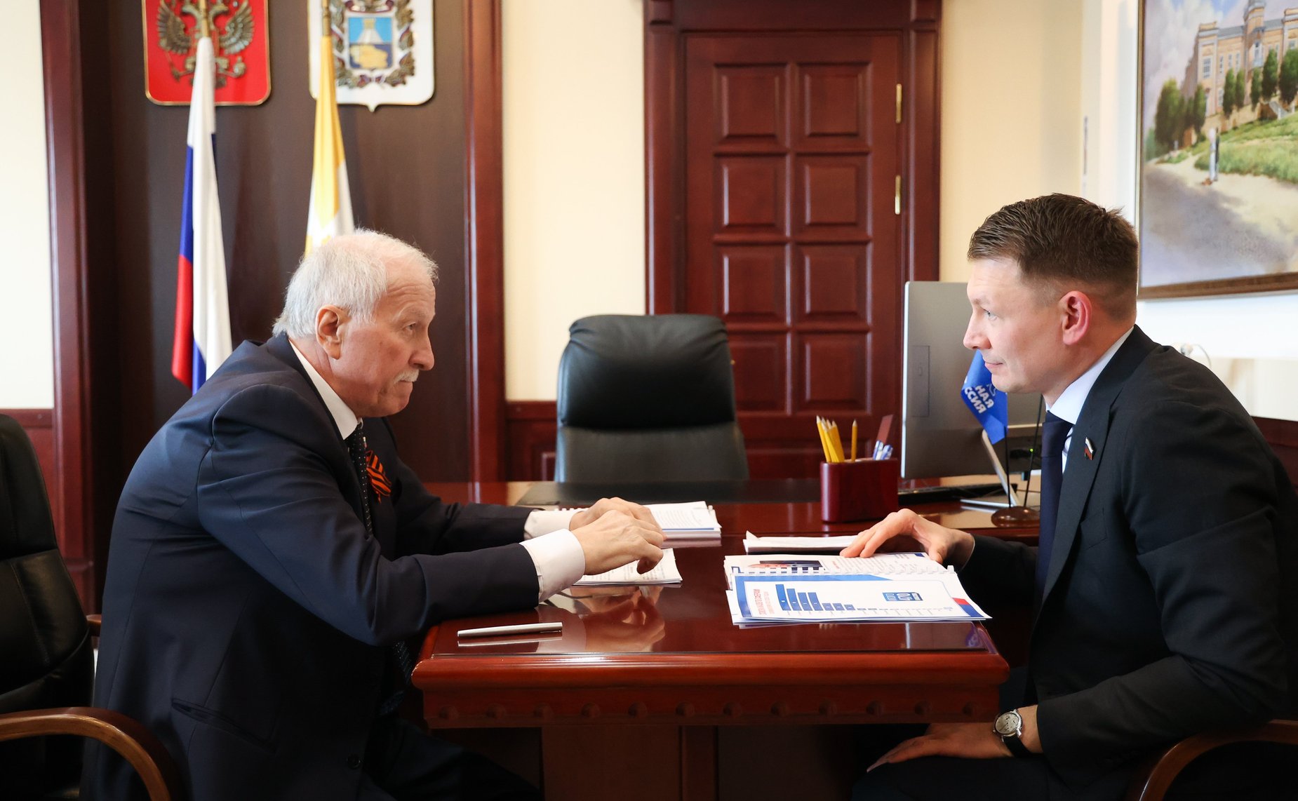 Встреча Александра Двойных с председателем Думы Ставропольского края Николаем Великданем